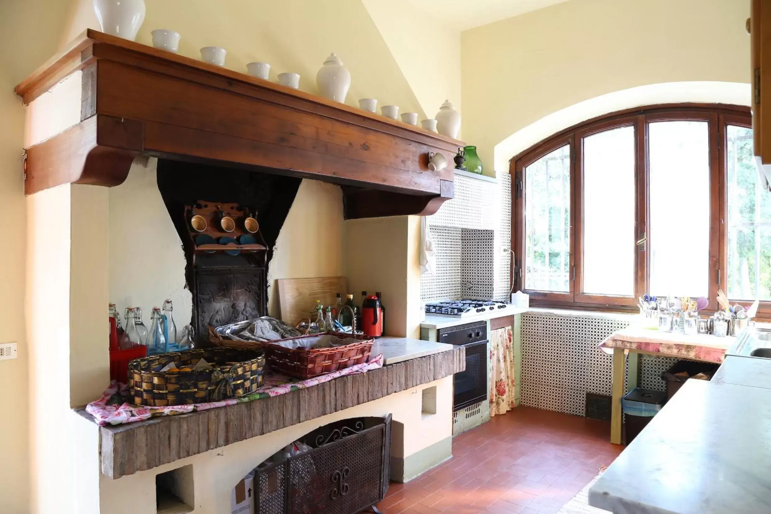 Kitchen or kitchenette, Restaurant/Places to Eat in Villa Albertina