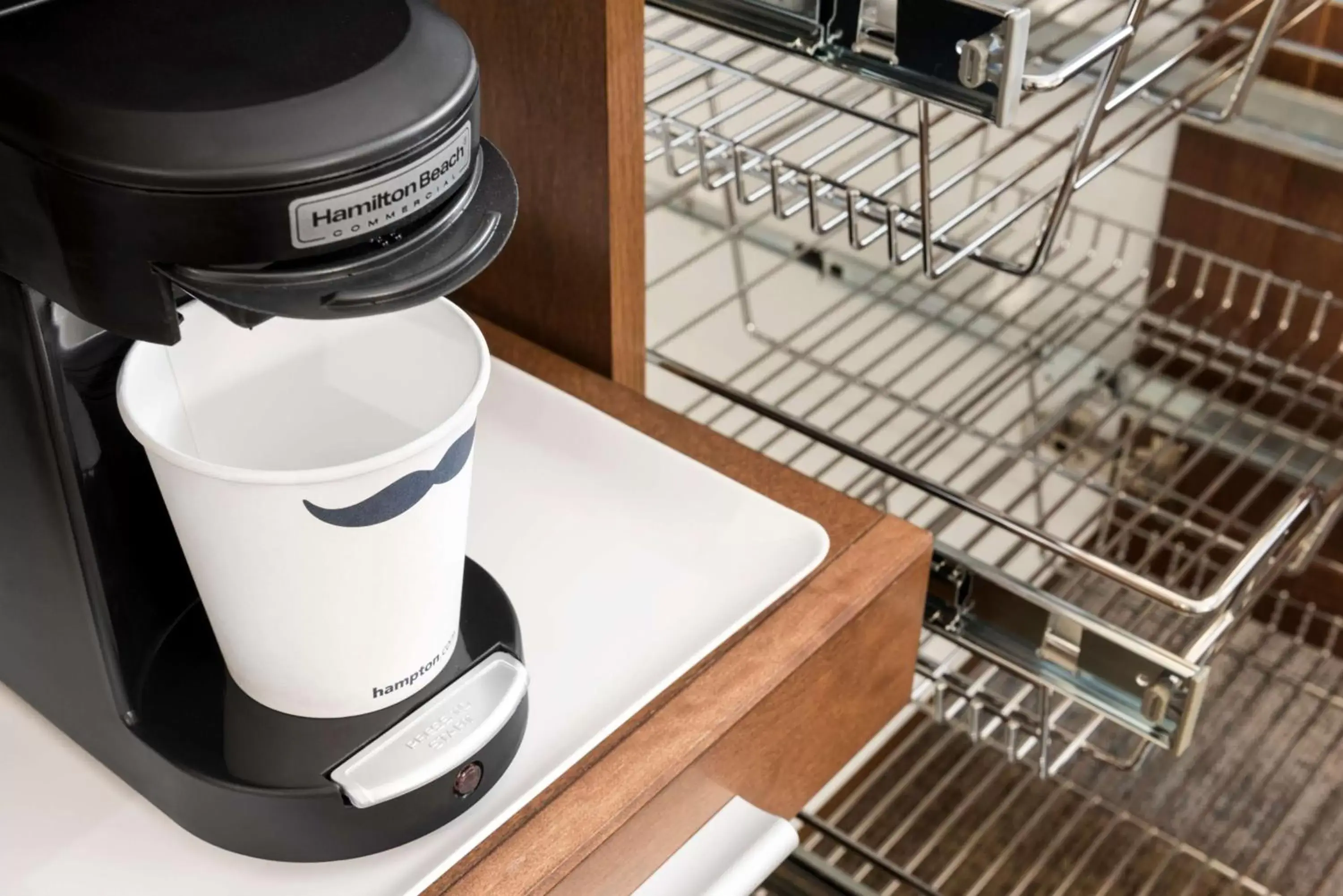 King Room - Hearing Access/Non-Smoking in Hampton Inn Lincoln Airport, Ne King Room - Hearing Access/Non-Smoking in Hampton Inn Lincoln Airport, Ne