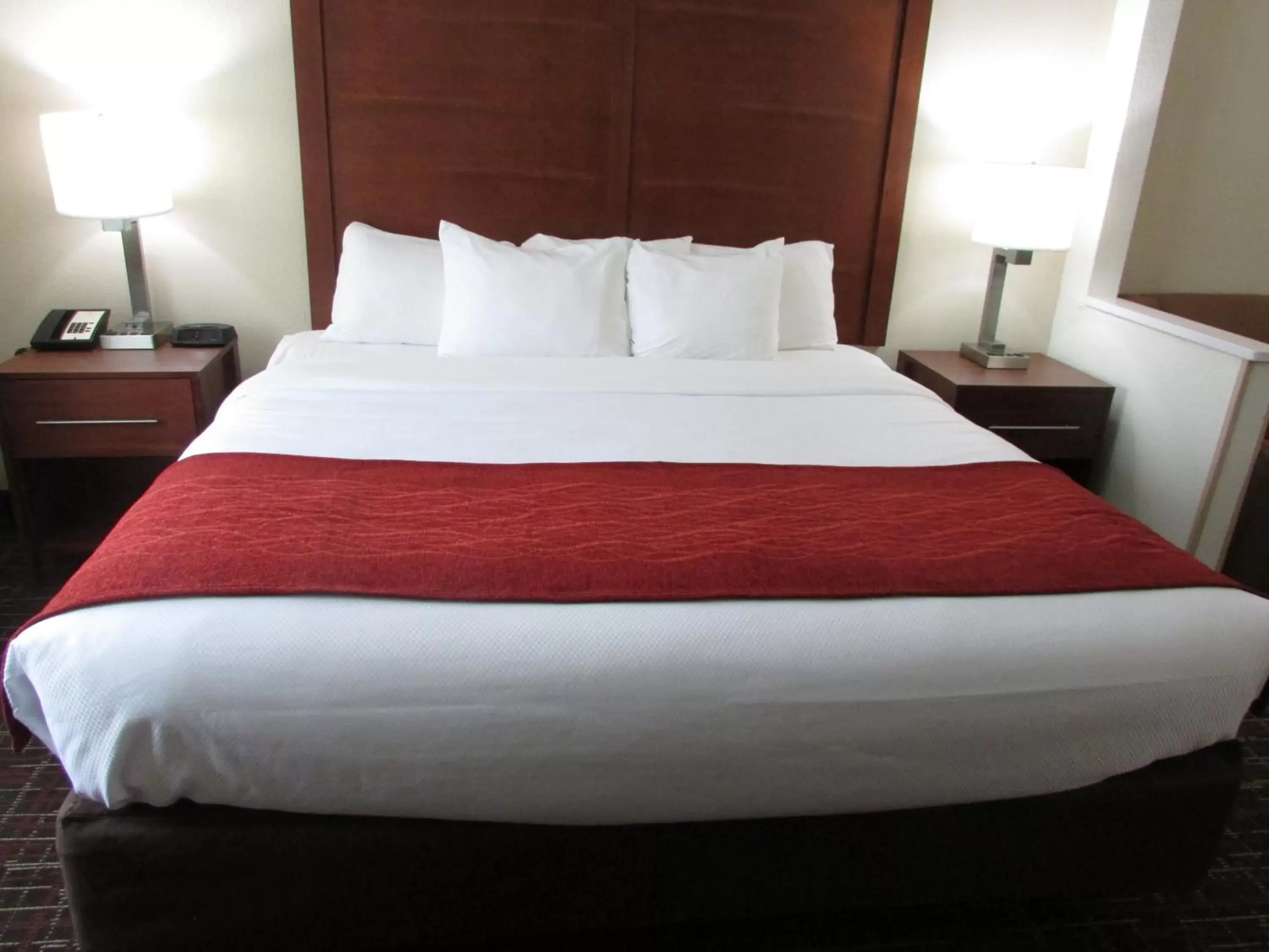 Bed in Comfort Inn Wichita Falls near University