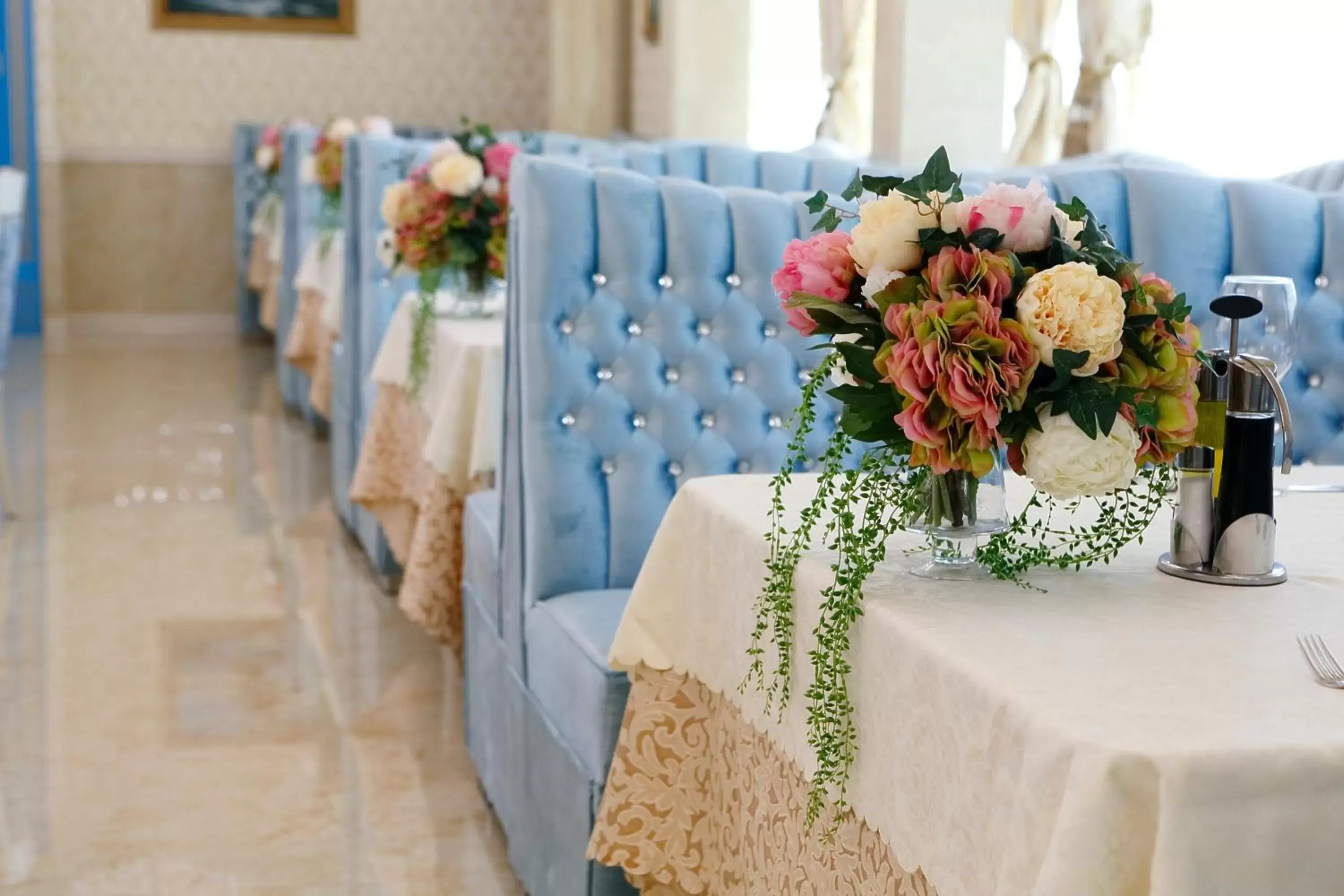 Restaurant/places to eat, Banquet Facilities in Hotel Montecito