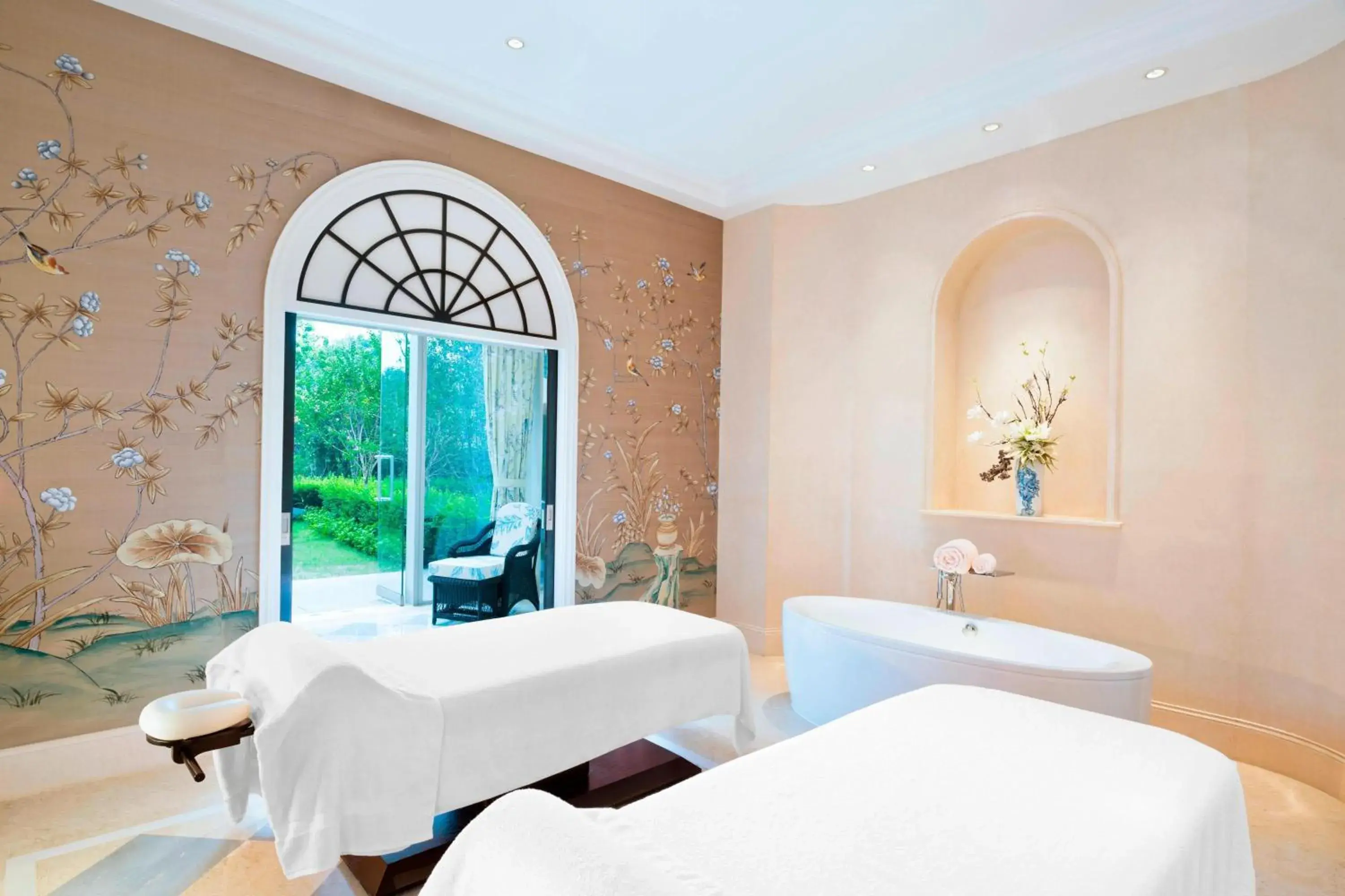Spa and wellness centre/facilities in The Azure Qiantang, a Luxury Collection Hotel, Hangzhou
