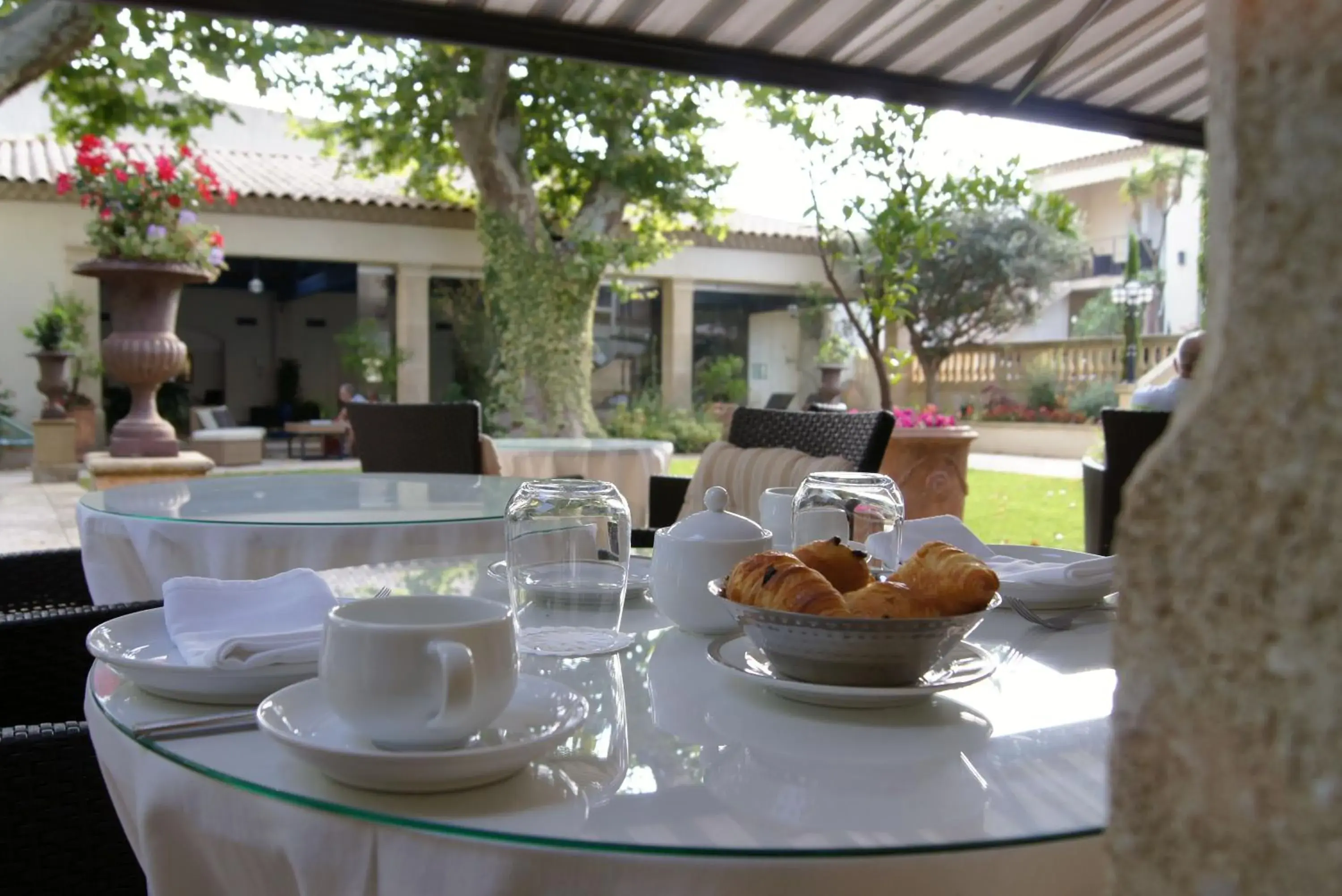Patio, Restaurant/Places to Eat in La Villa Mazarin
