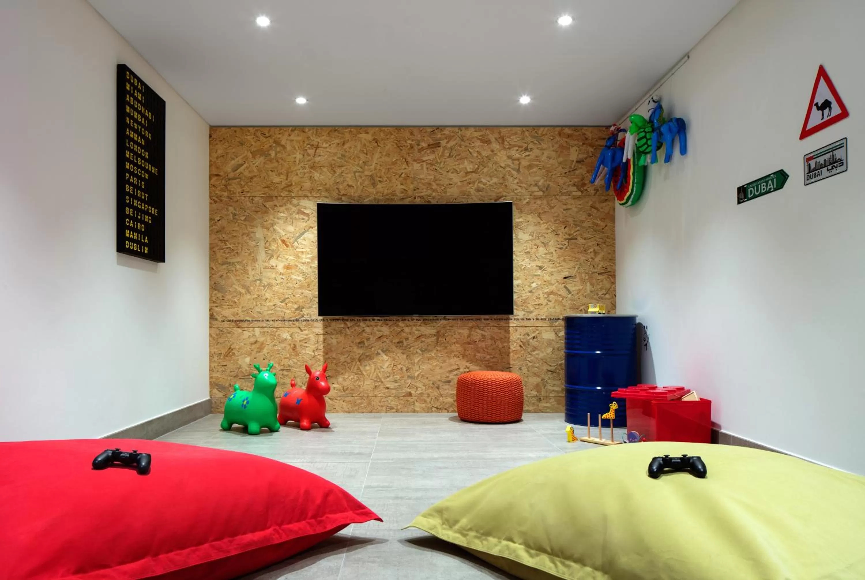 Area and facilities in Rove Healthcare City - Bur Dubai