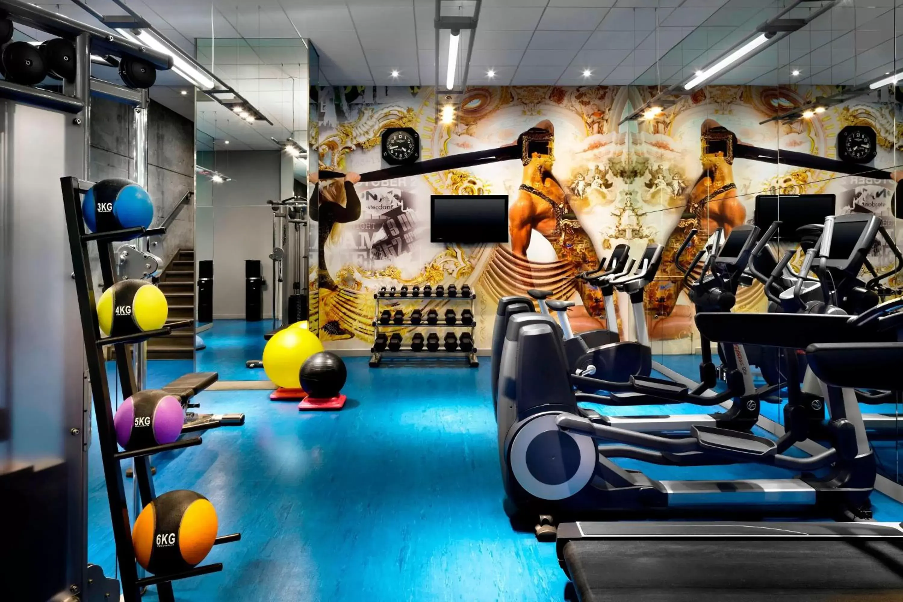 Fitness centre/facilities, Fitness Center/Facilities in W Montreal