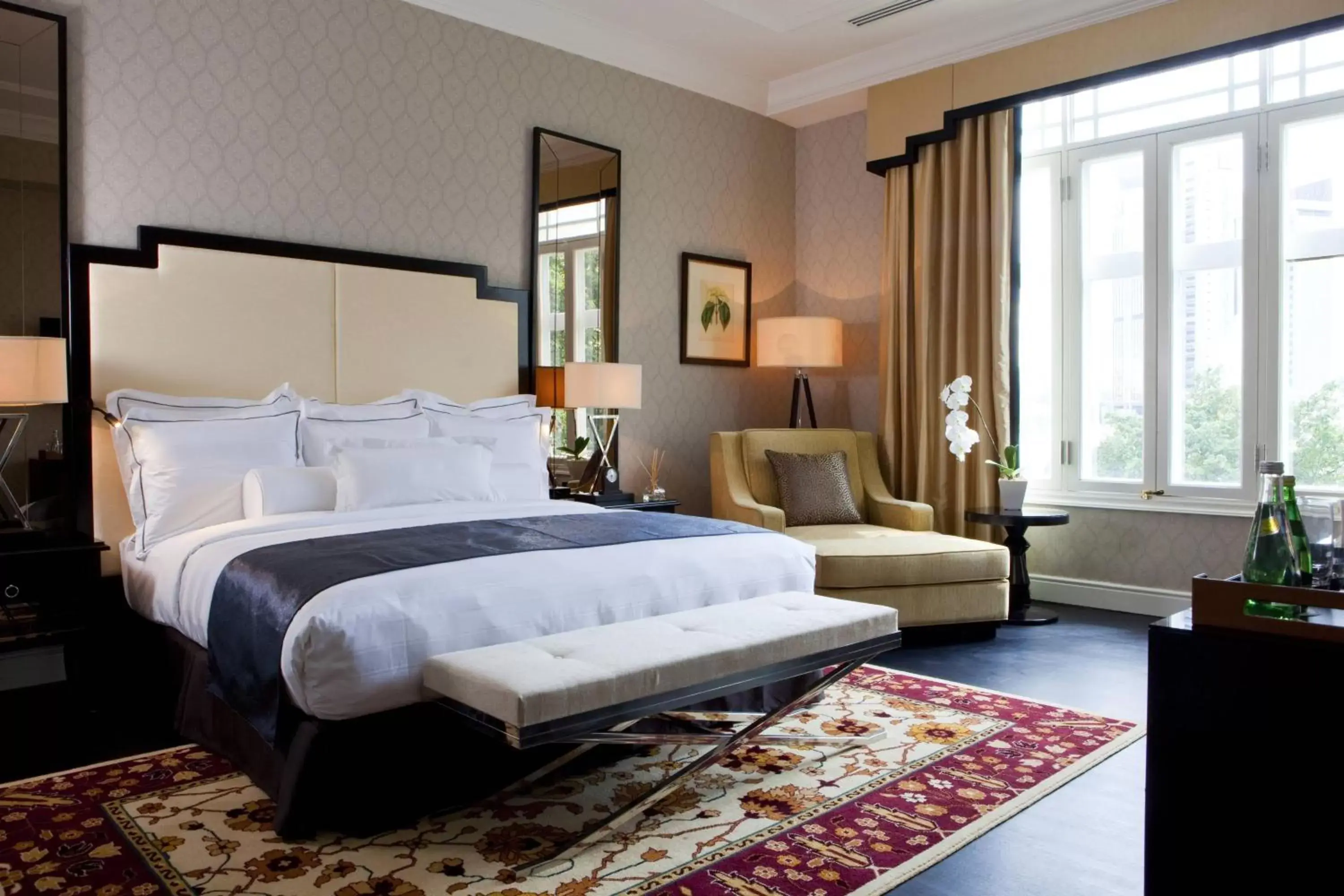 Photo of the whole room, Bed in The Majestic Hotel Kuala Lumpur, Autograph Collection