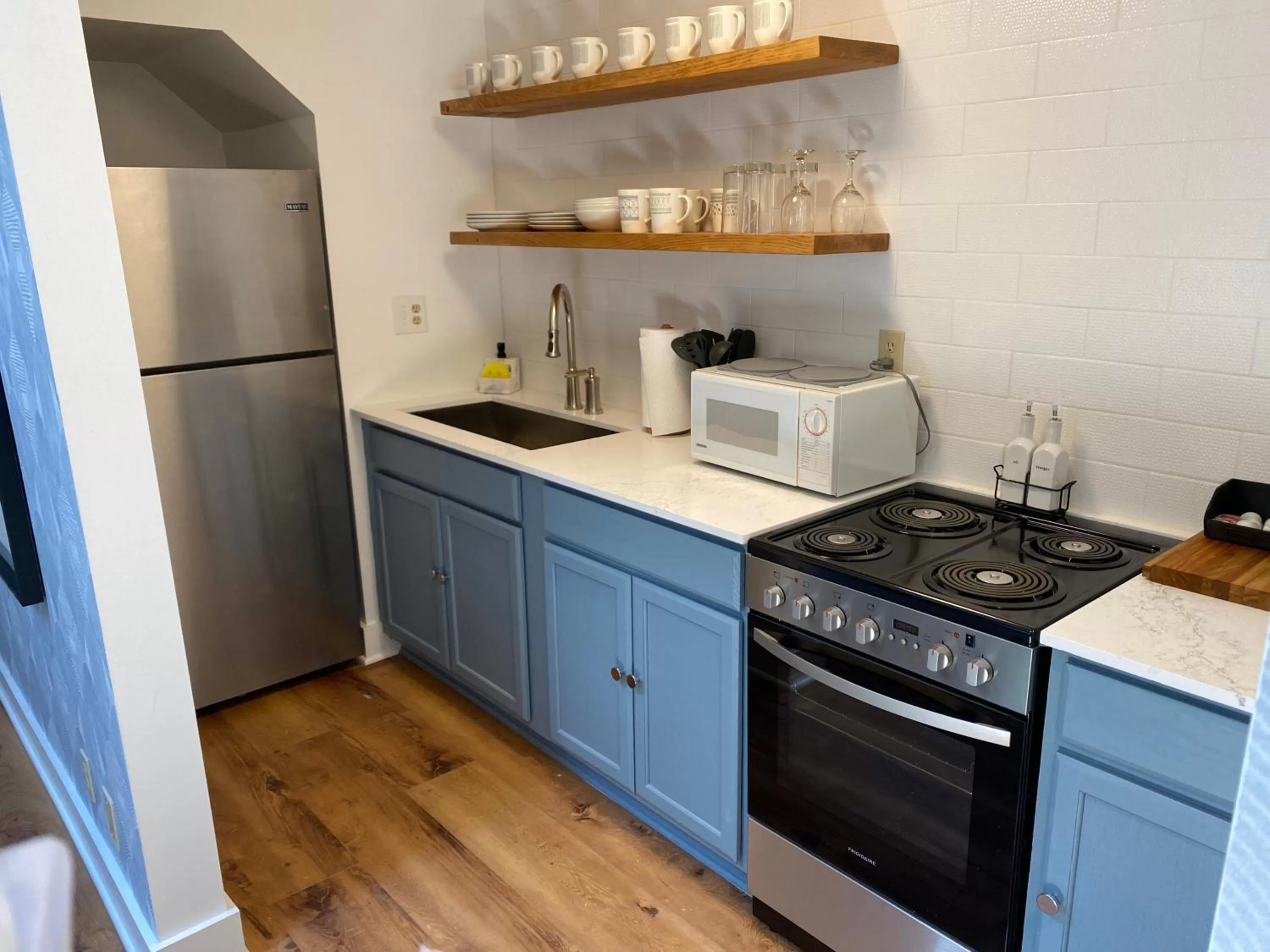 Kitchen or kitchenette in The Cornell Inn, Lenox & The Berkshires