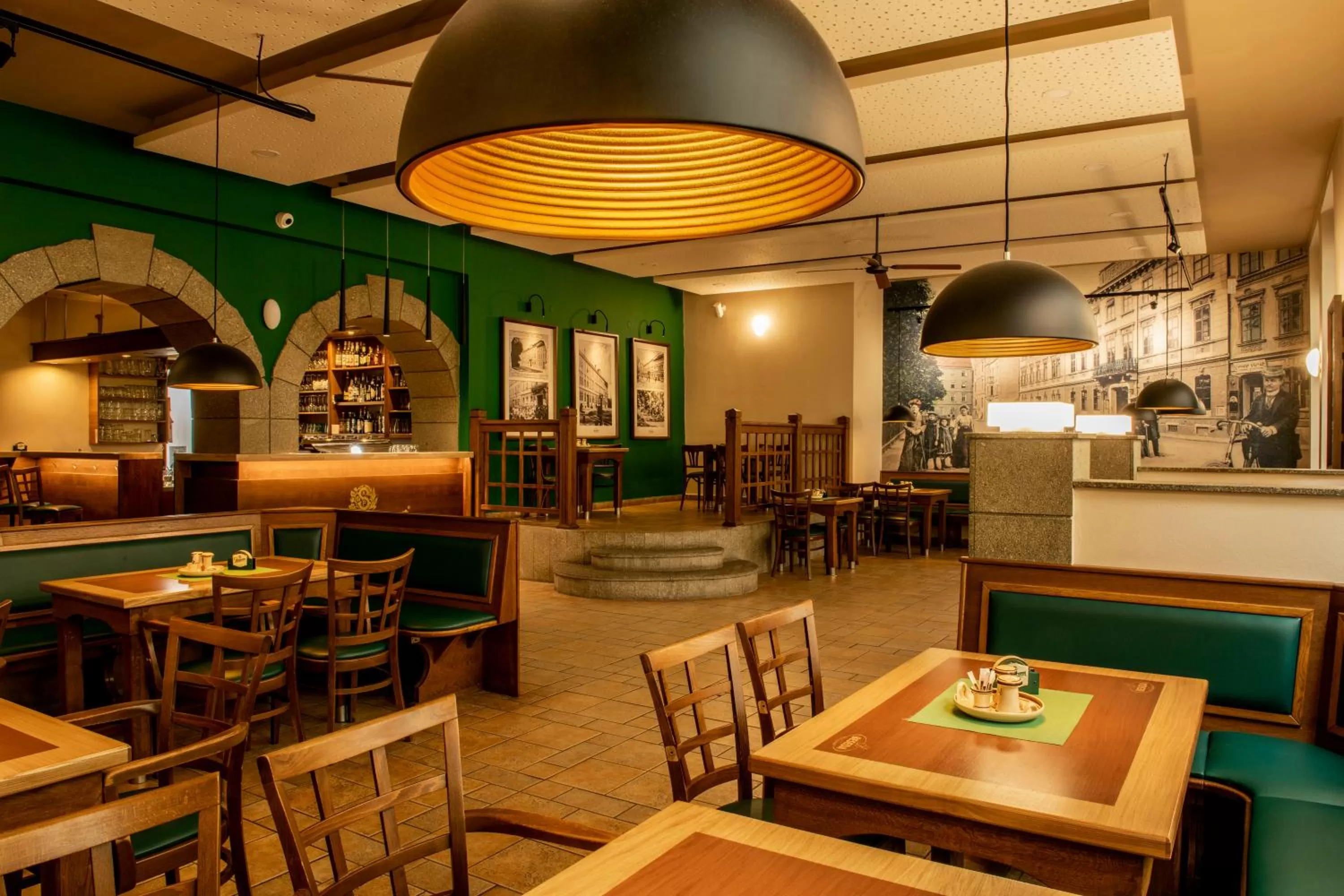 Restaurant/places to eat in Beseda