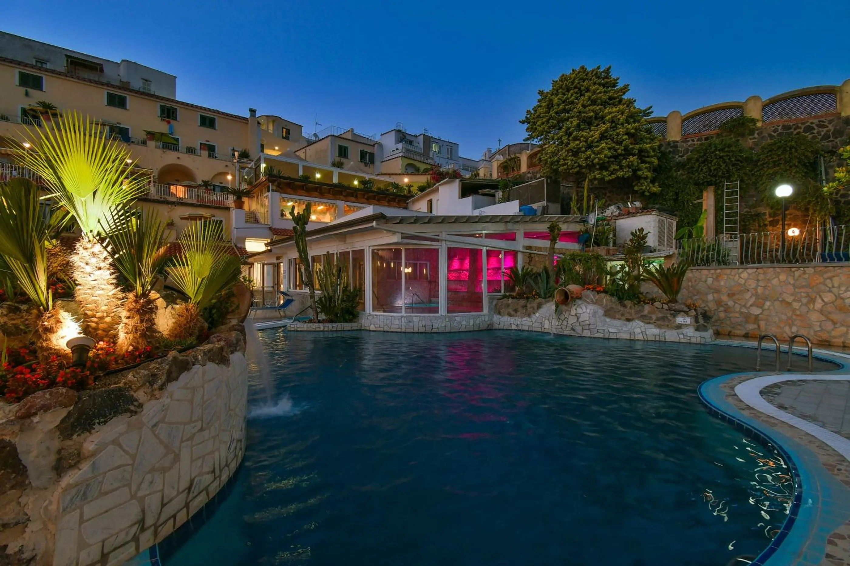 Property building in Hotel Terme Saint Raphael