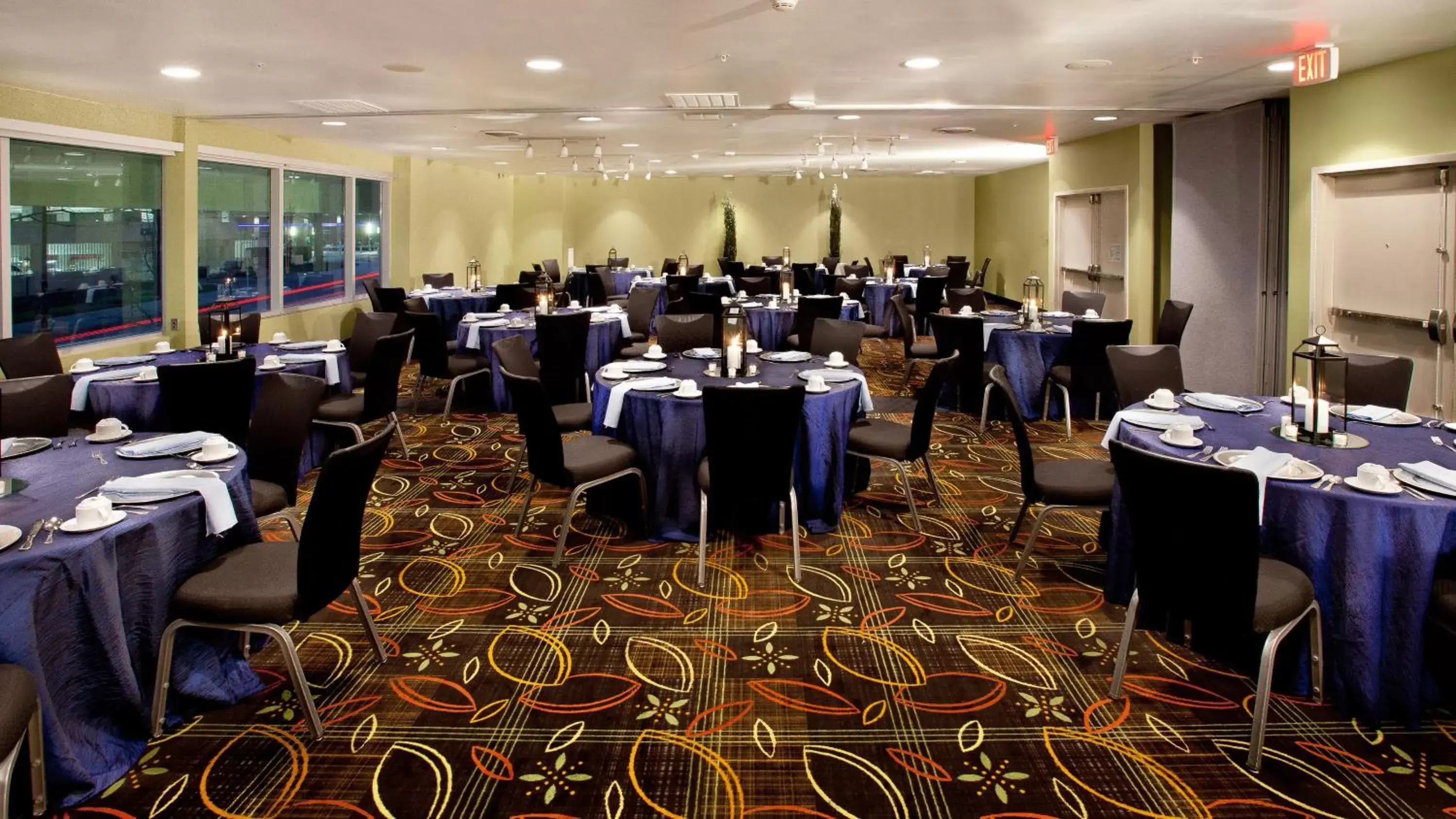 Banquet/Function facilities, Restaurant/Places to Eat in 17 West Hotel, Ascend Hotel Collection