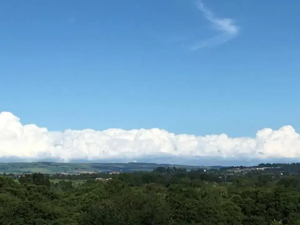 Summer in Jacquie's B&B -Dumfries-Room with a view - hot tub