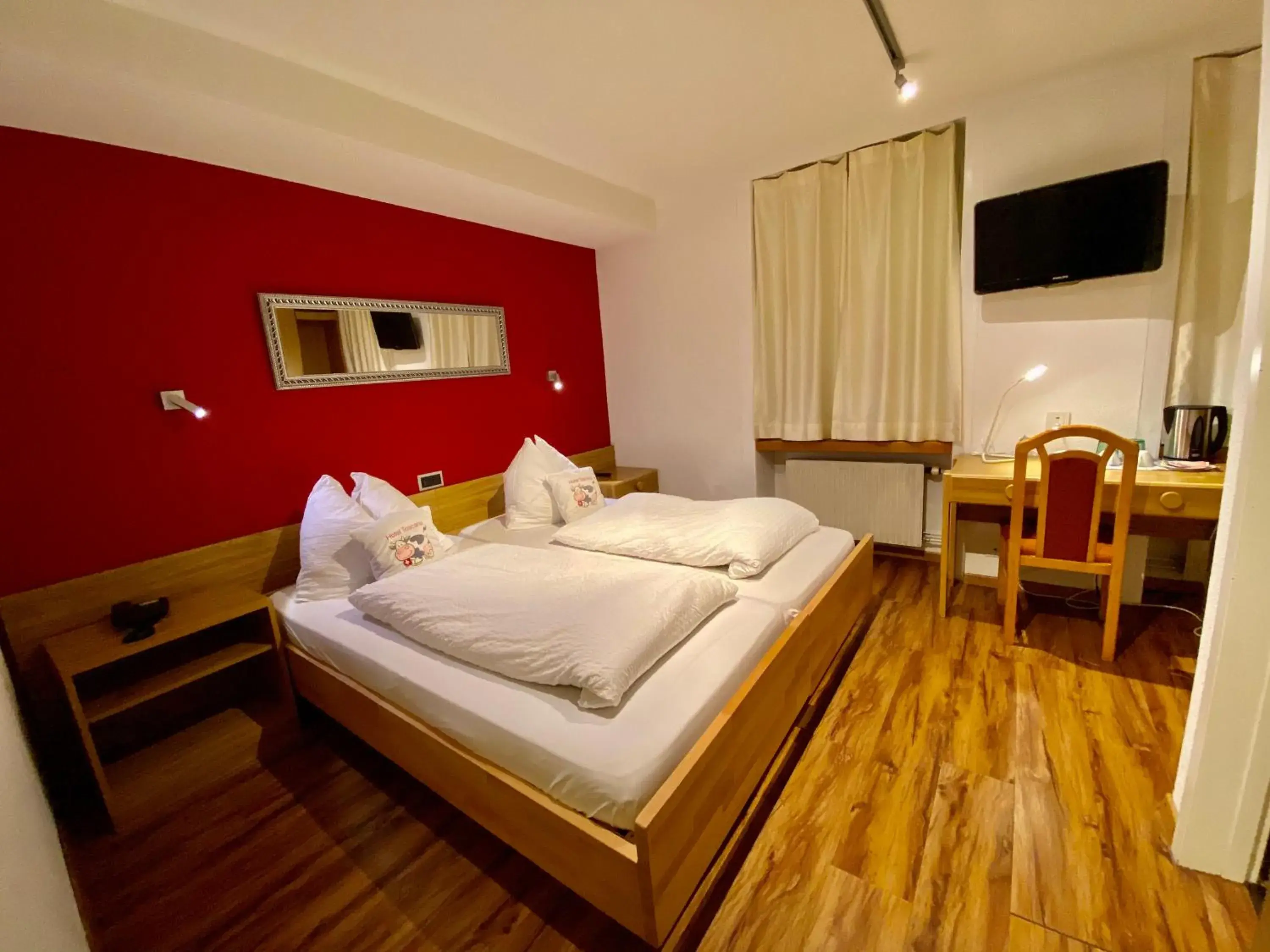 Standard Twin Room with Air Conditioning in Hotel Toscana