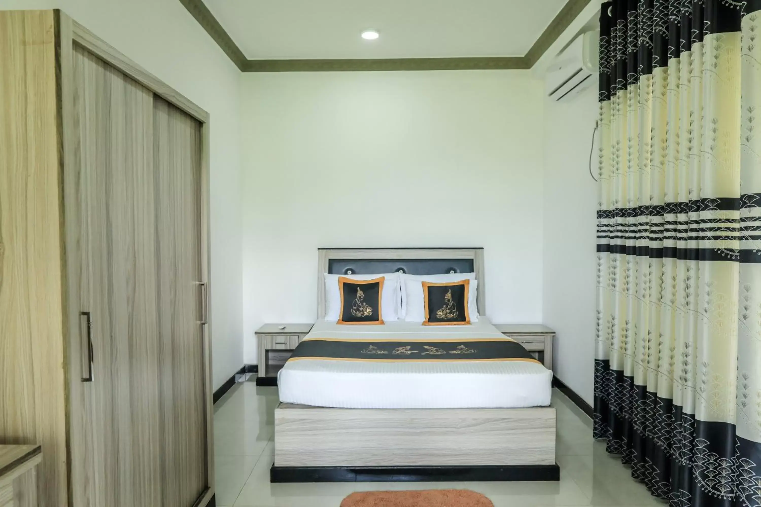Superior Double Room in Sigiriya Kingdom Gate Dambulla Superior Double Room in Sigiriya Kingdom Gate Dambulla