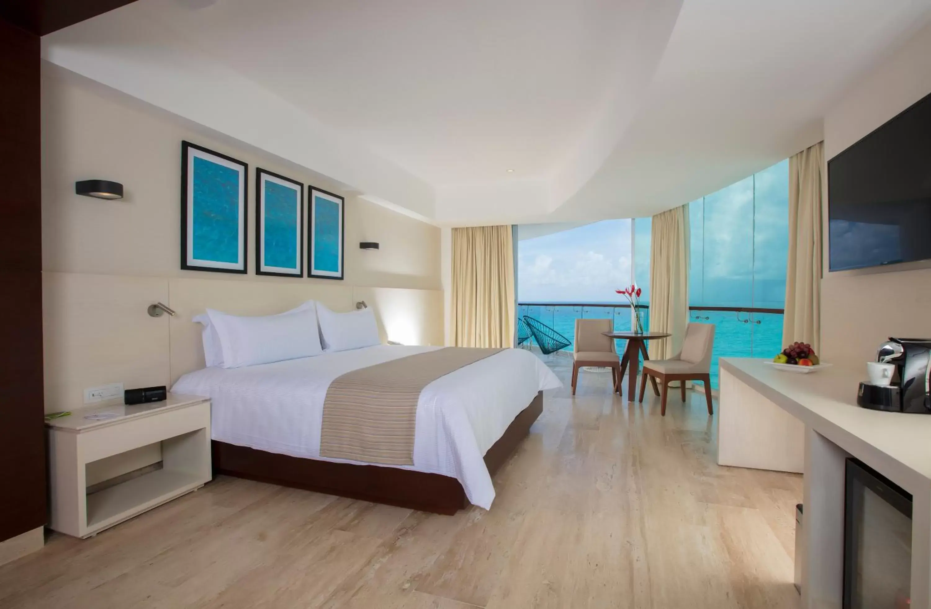 Bedroom in Krystal Grand Cancun