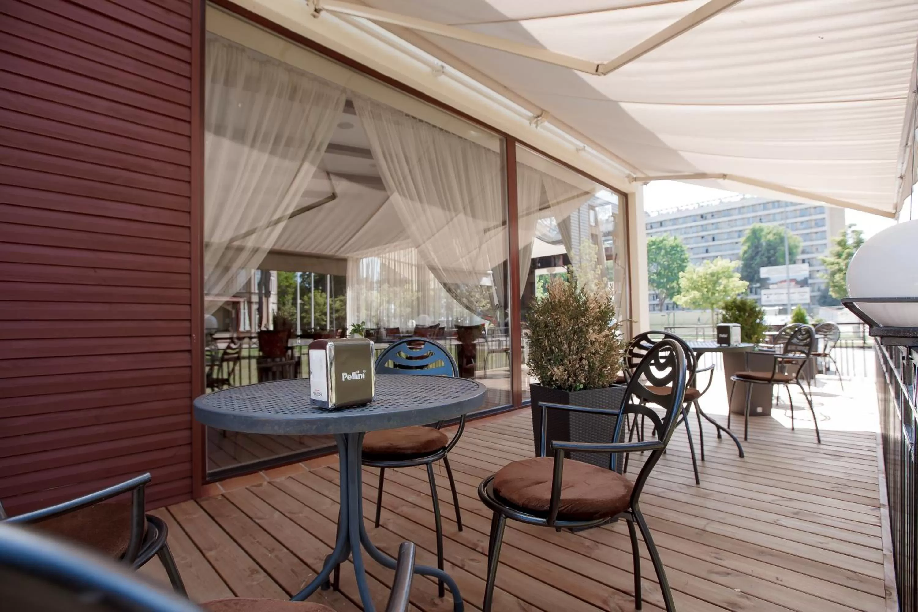 Restaurant/places to eat in Regina