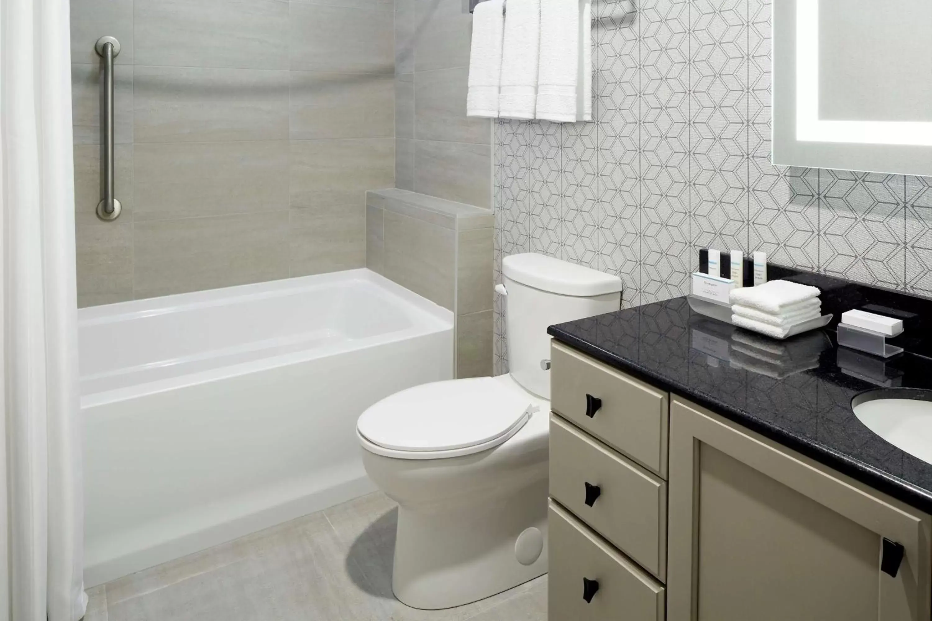 Bathroom in Homewood Suites by Hilton Mont-Tremblant Resort
