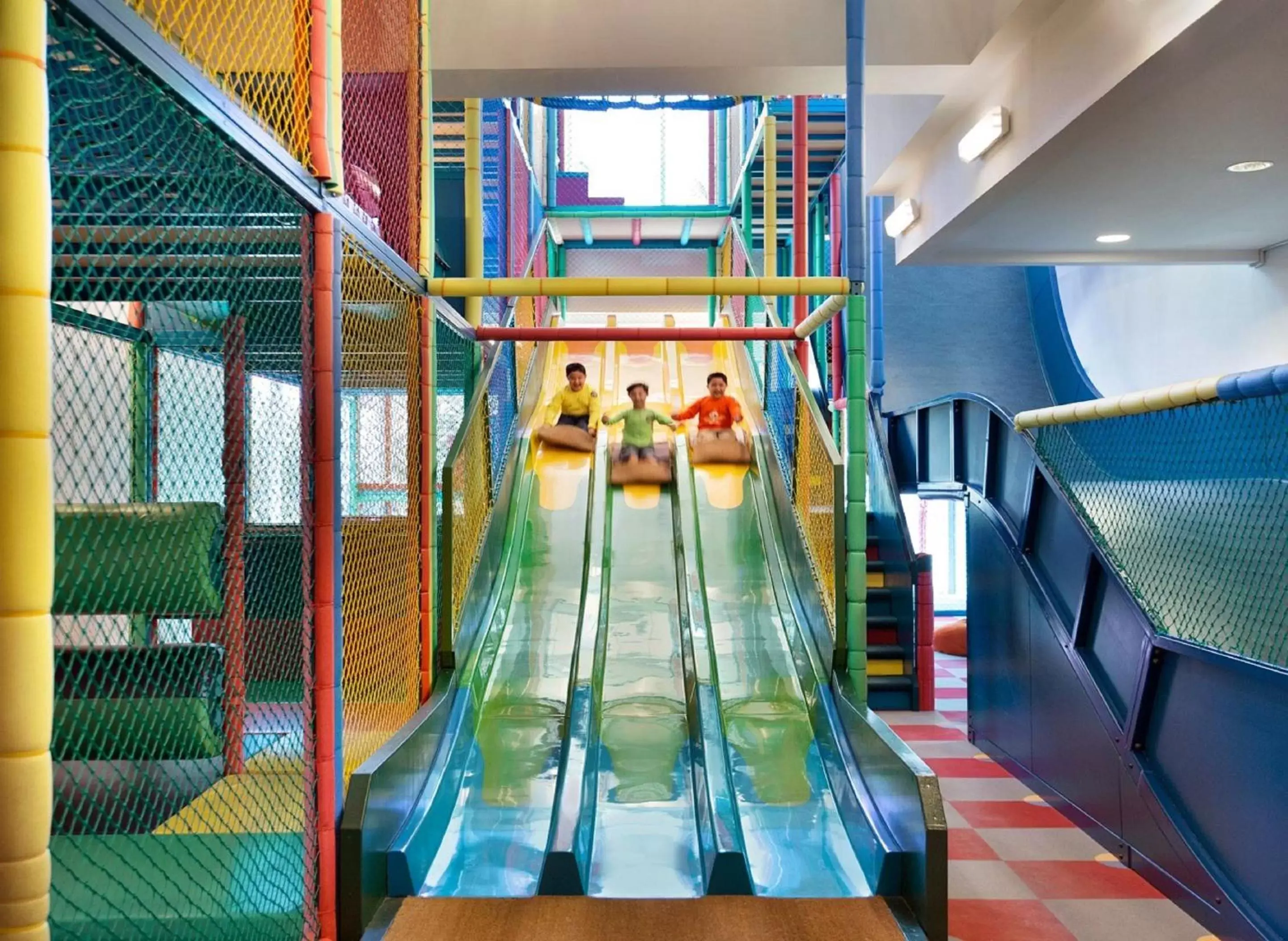 Children play ground, Bunk Bed in Shangri-La Mactan, Cebu