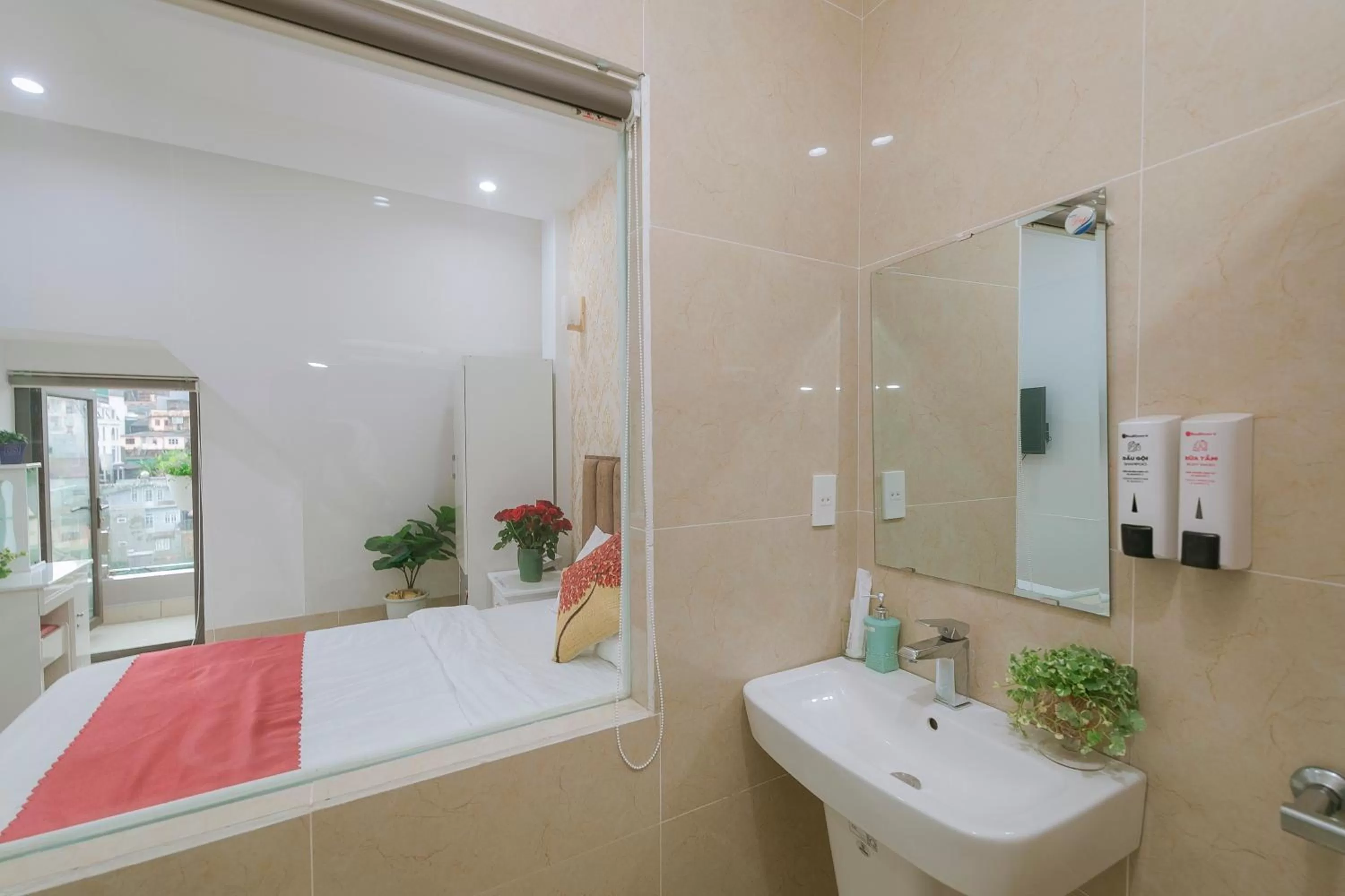 Bathroom in Ngàn Phố Studio & Love Hotel