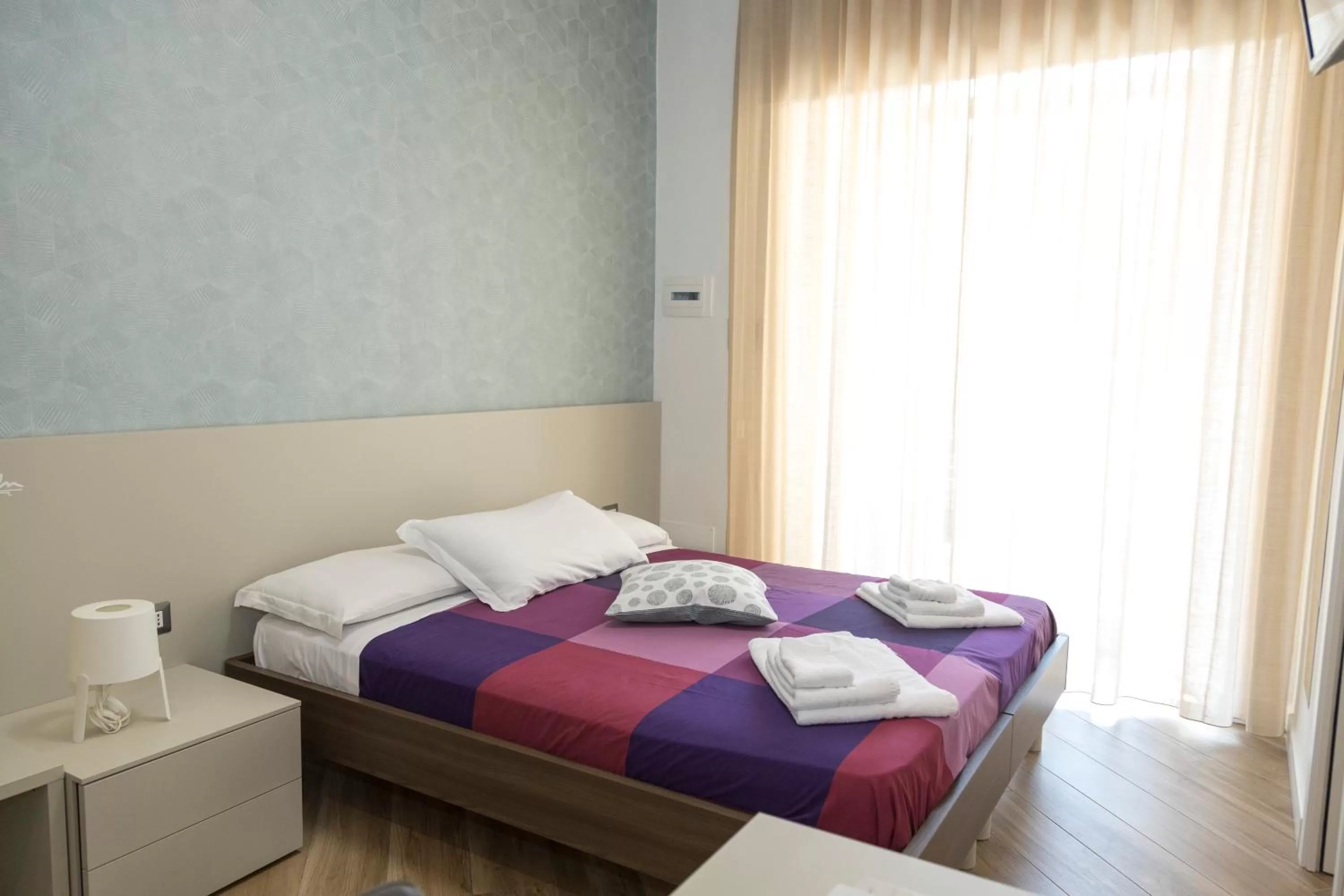 Bedroom, Bed in Garibaldi Rooms