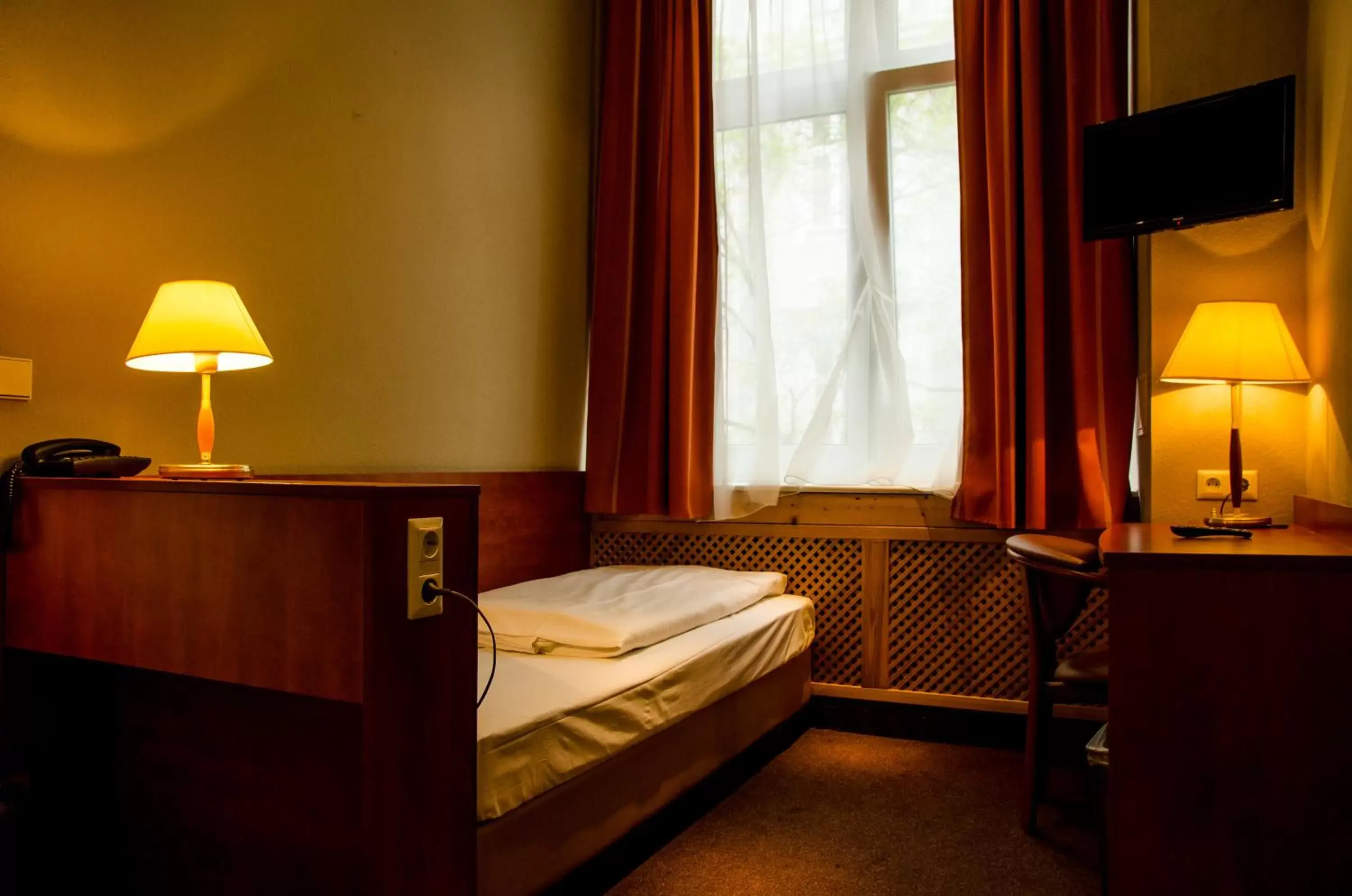 Bed in Hotel Astrid am Kurfürstendamm Bed in Hotel Astrid am Kurfürstendamm