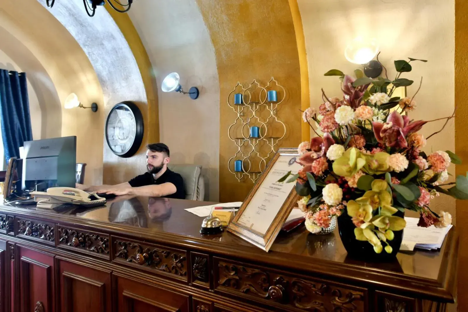 Lobby/Reception in Safrano Palace