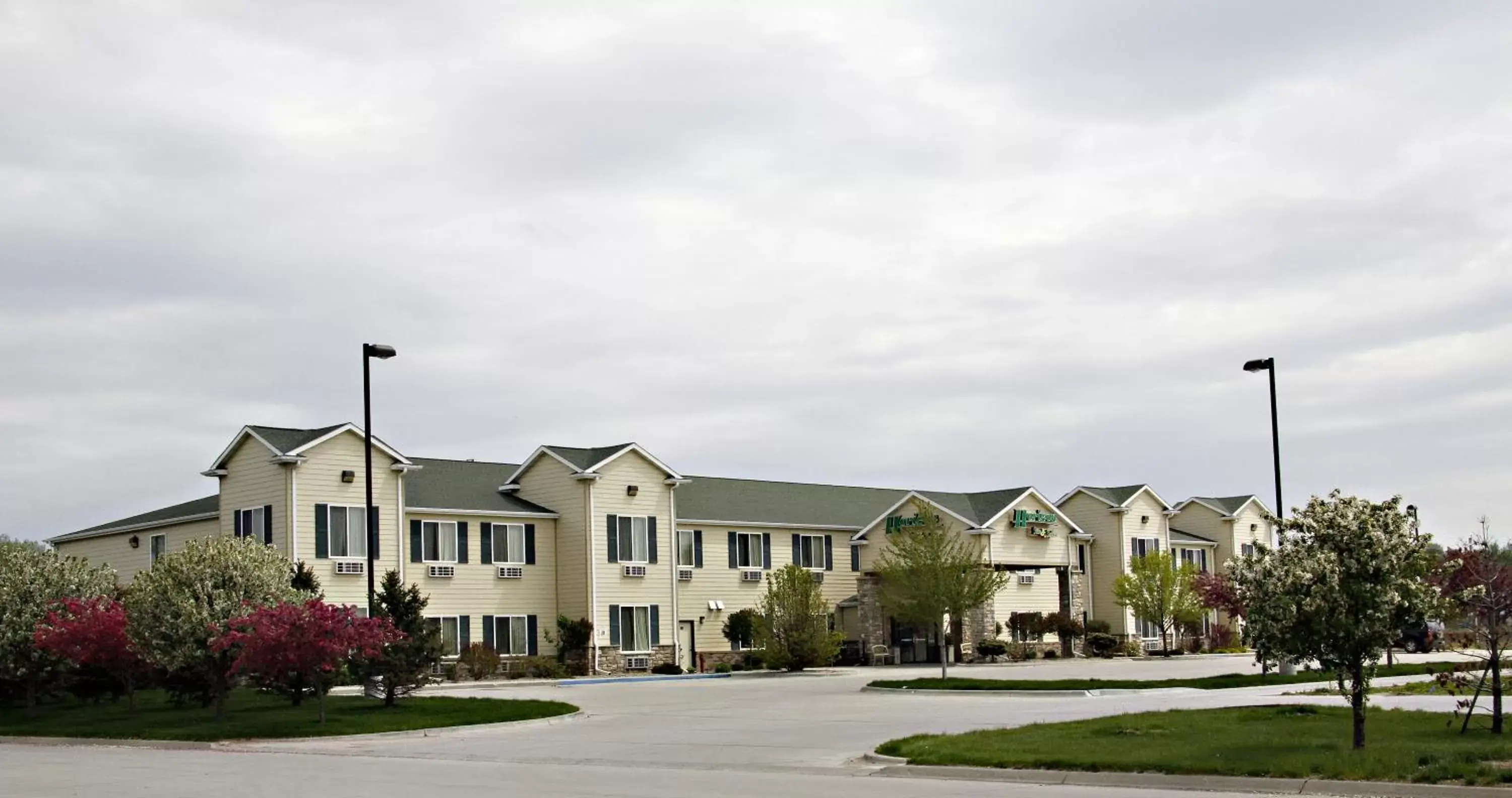 Facade/entrance, Property Building in Horizon Inn & Suites