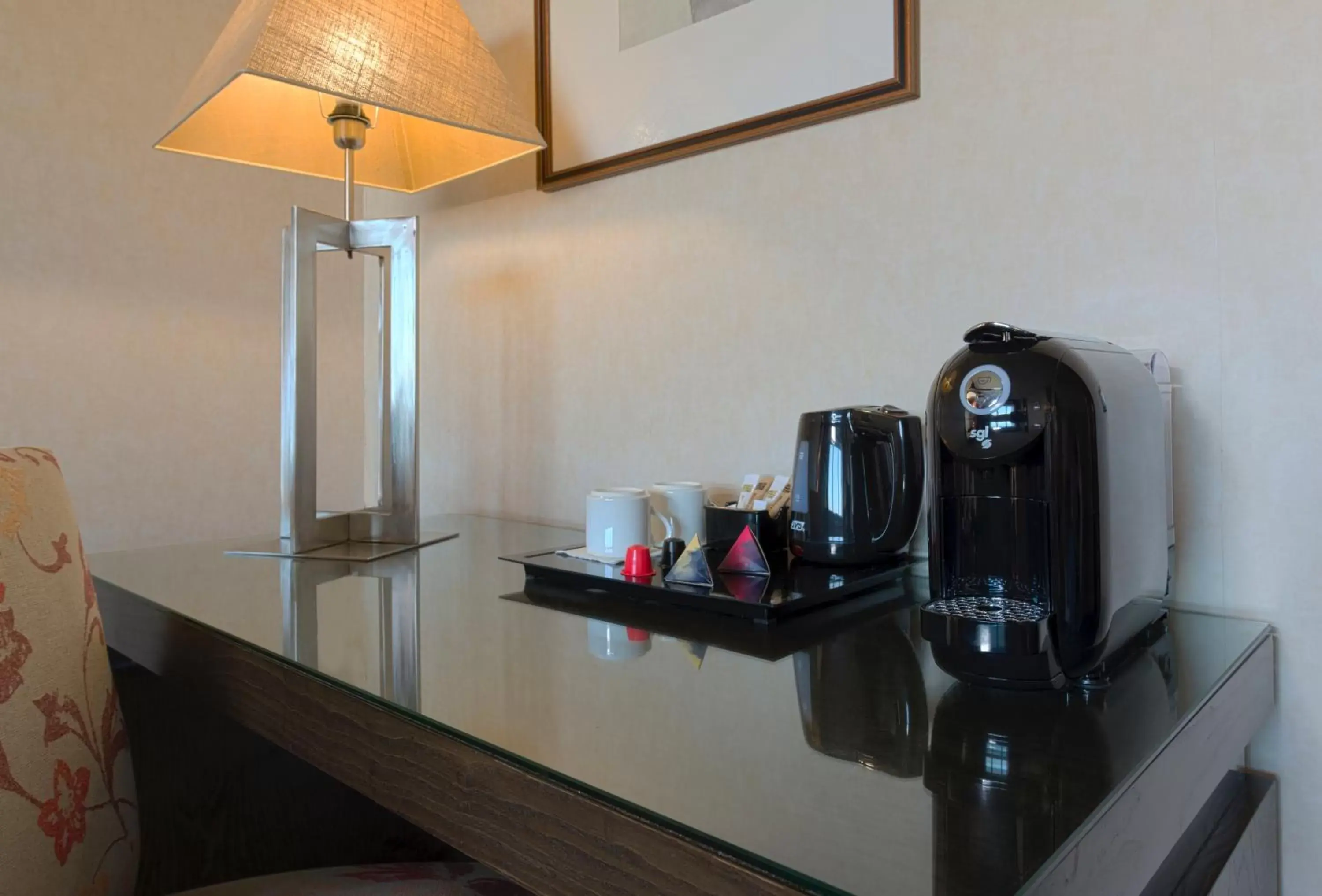 Coffee/tea facilities in Hotel Cordoba Center