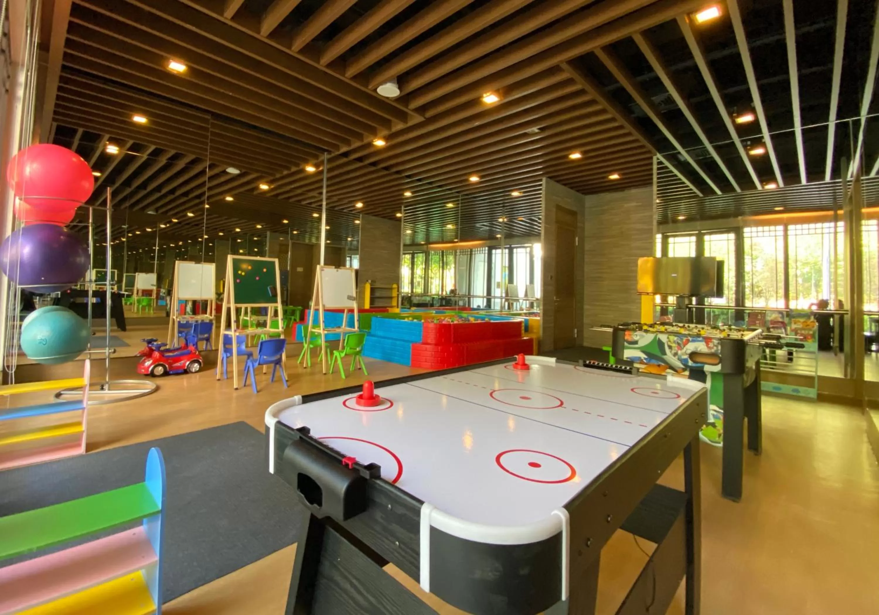 Kids's club in Banyan Tree Yangshuo