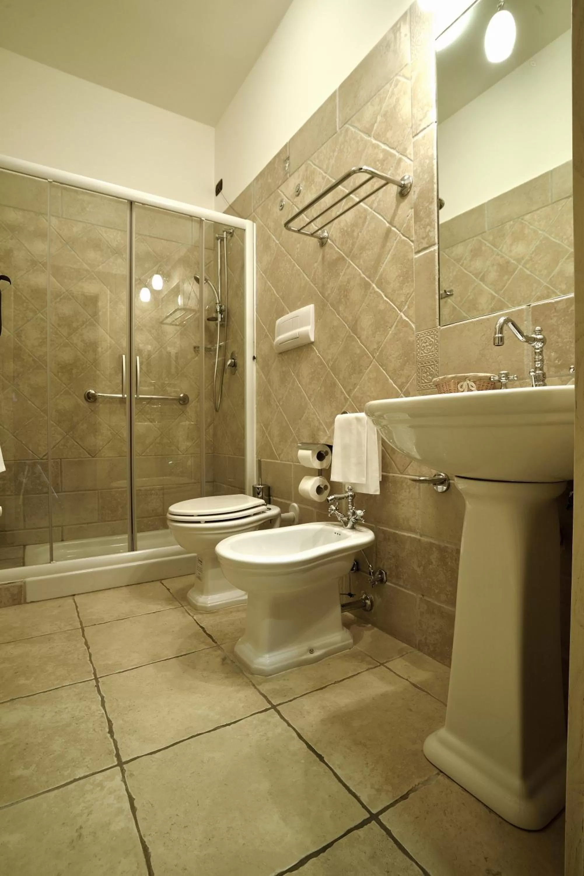 Bathroom in Hotel Tenuta San Francesco