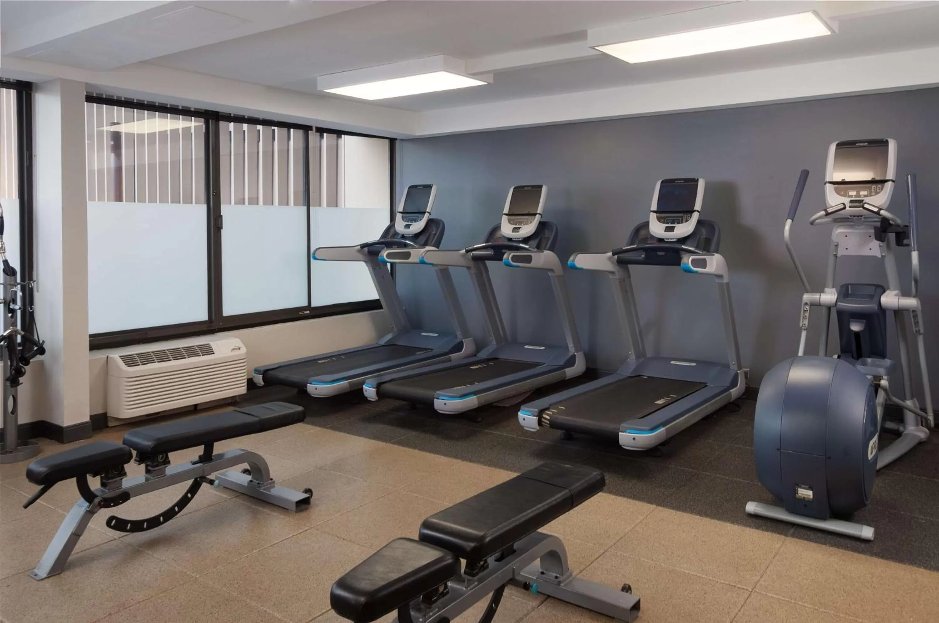 Fitness centre/facilities in DoubleTree by Hilton Hotel Cleveland Downtown - Lakeside