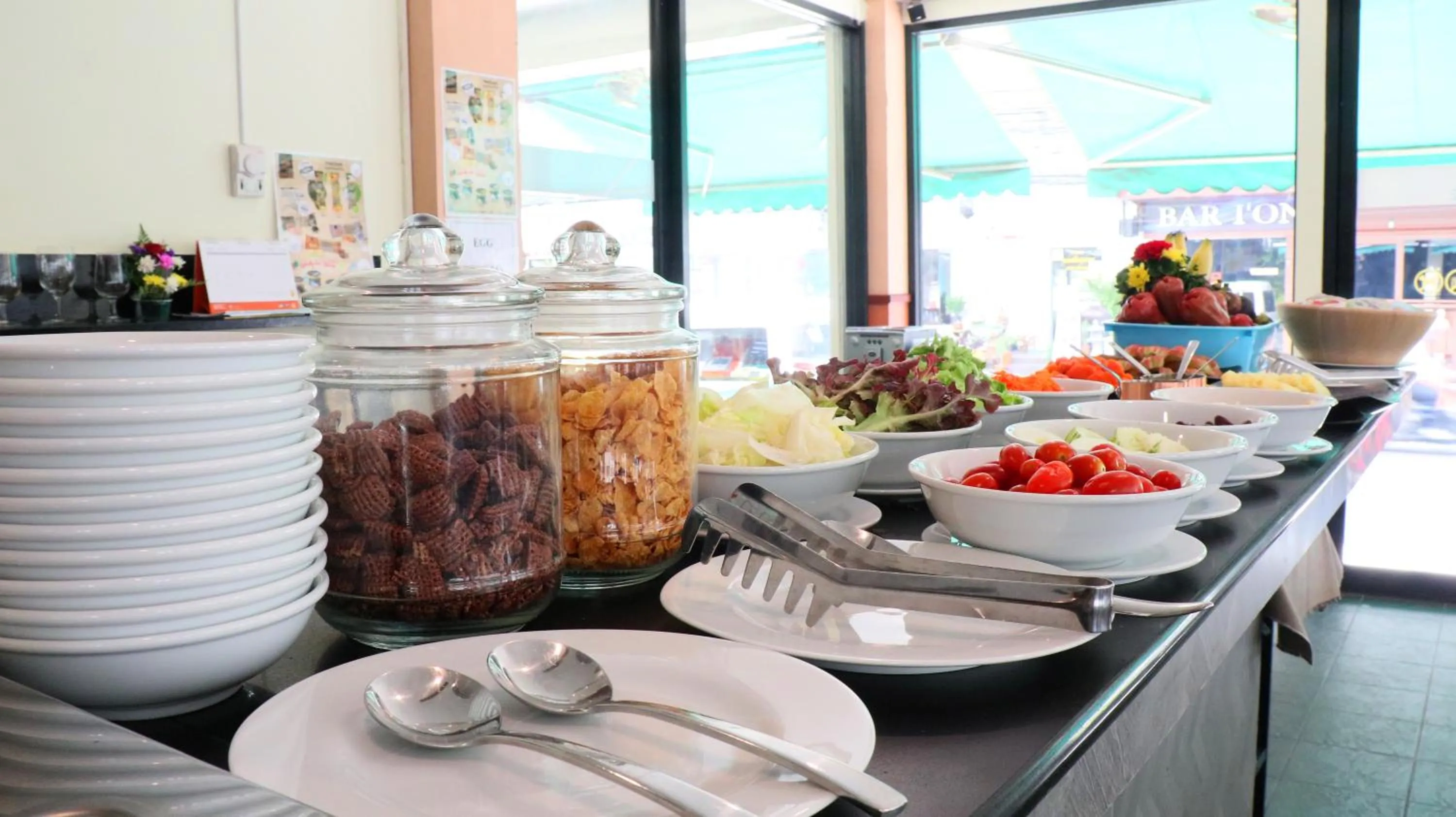 Buffet breakfast in Admiral Suites Bangkok