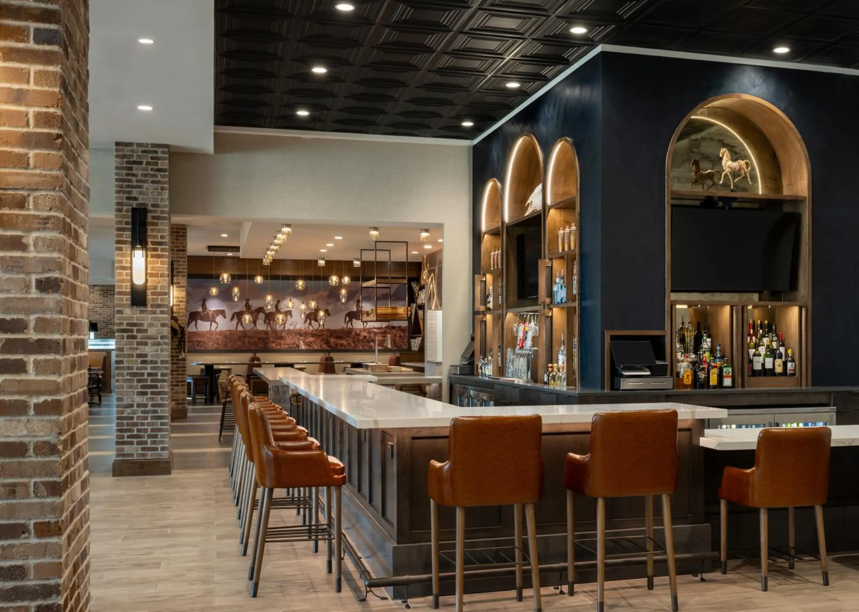 Lounge or bar, Lounge/Bar in Delta Hotels by Marriott Wichita Falls Convention Center