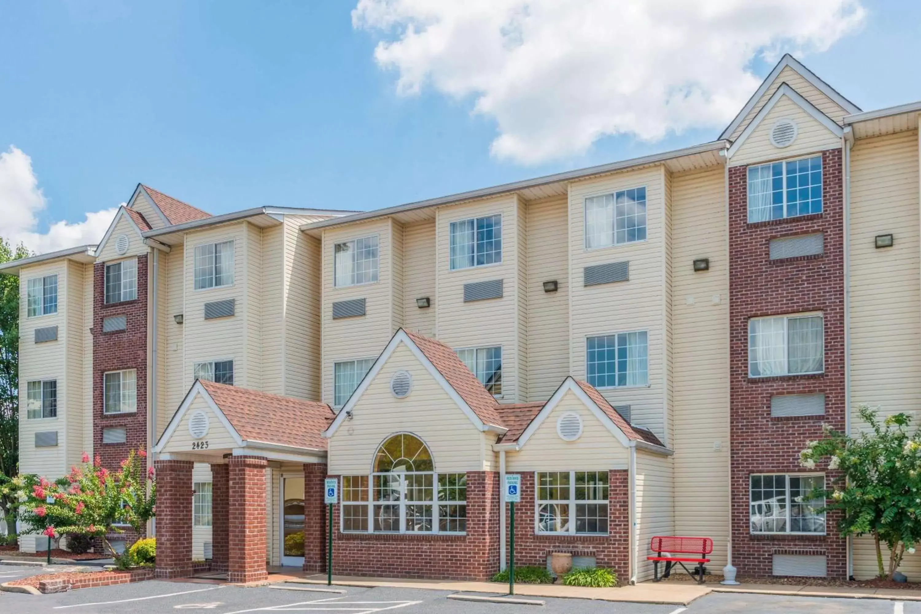 Property Building in Microtel Inn and Suites by Wyndham - Cordova