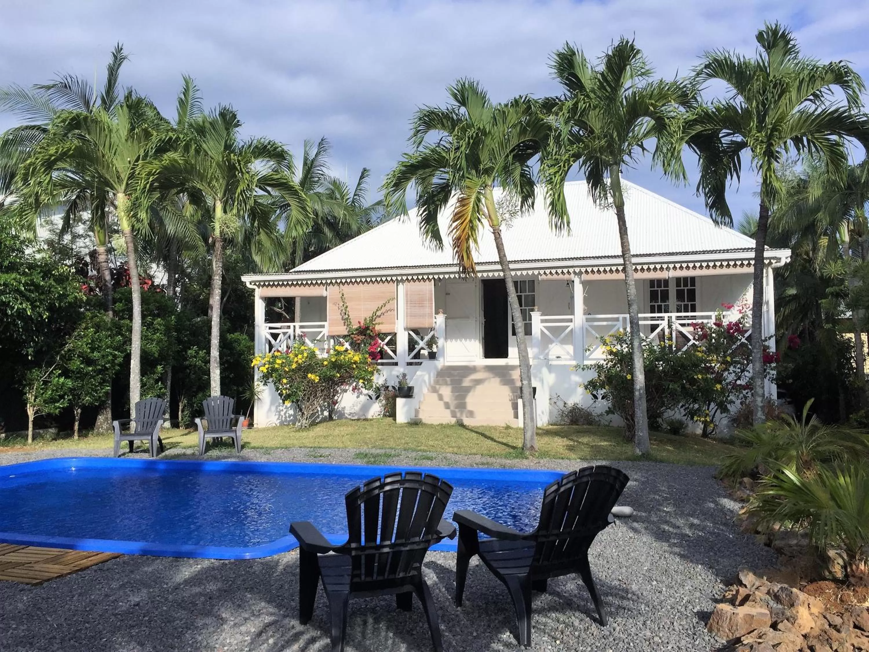 Swimming pool in La Case O zoizos