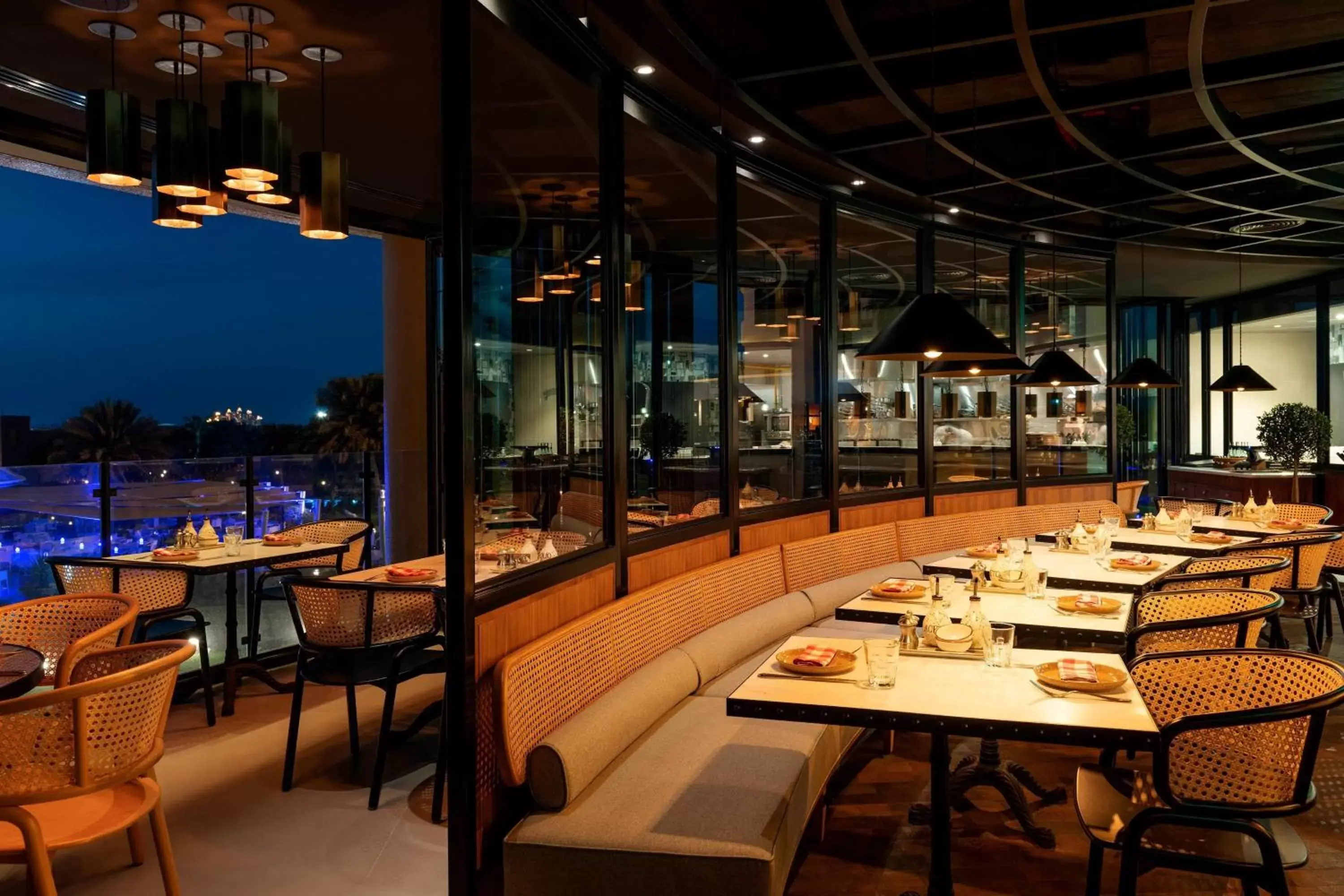Restaurant/Places to Eat in Le Royal Meridien Beach Resort & Spa Dubai