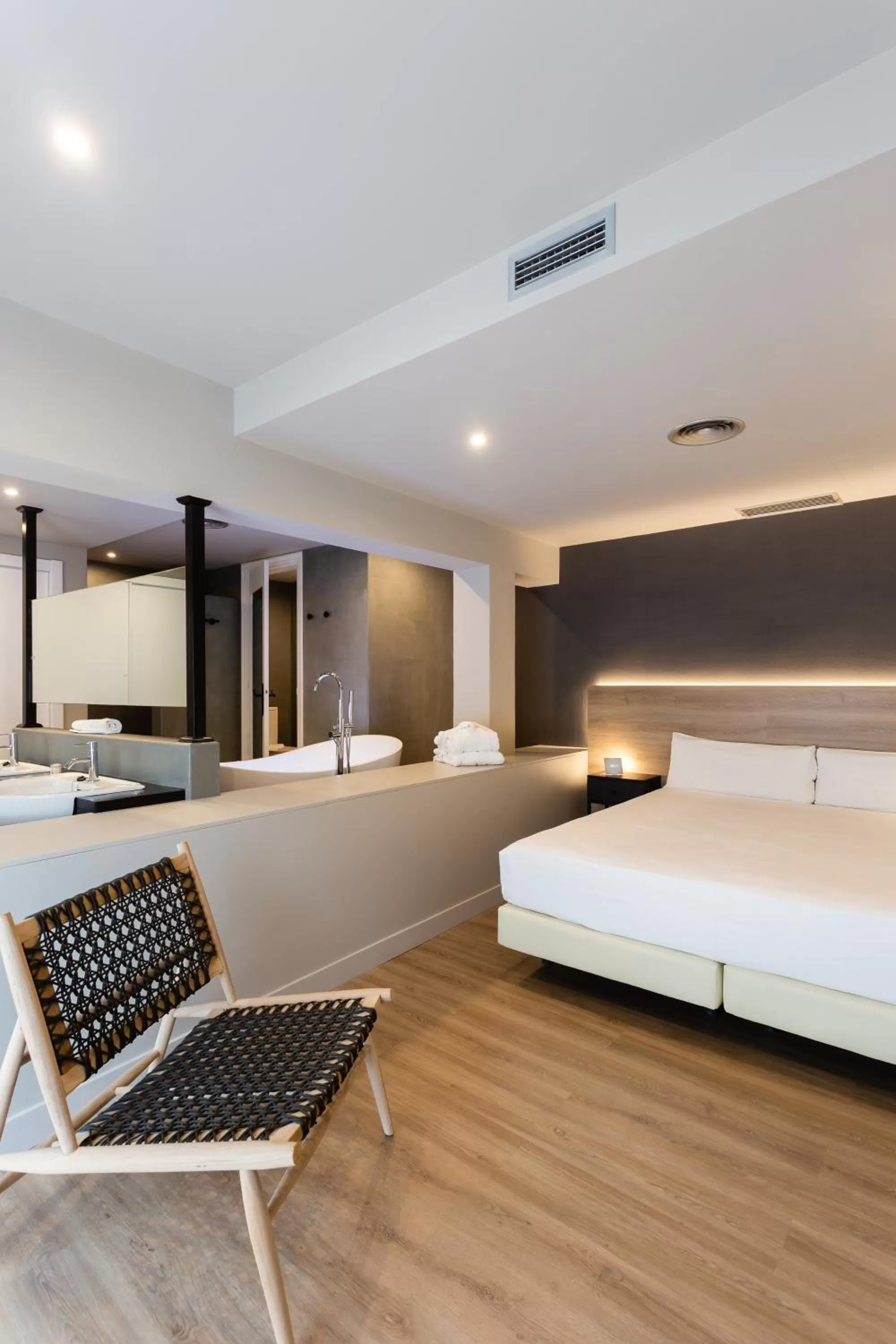 Photo of the whole room, Bed in Mas de la Sala