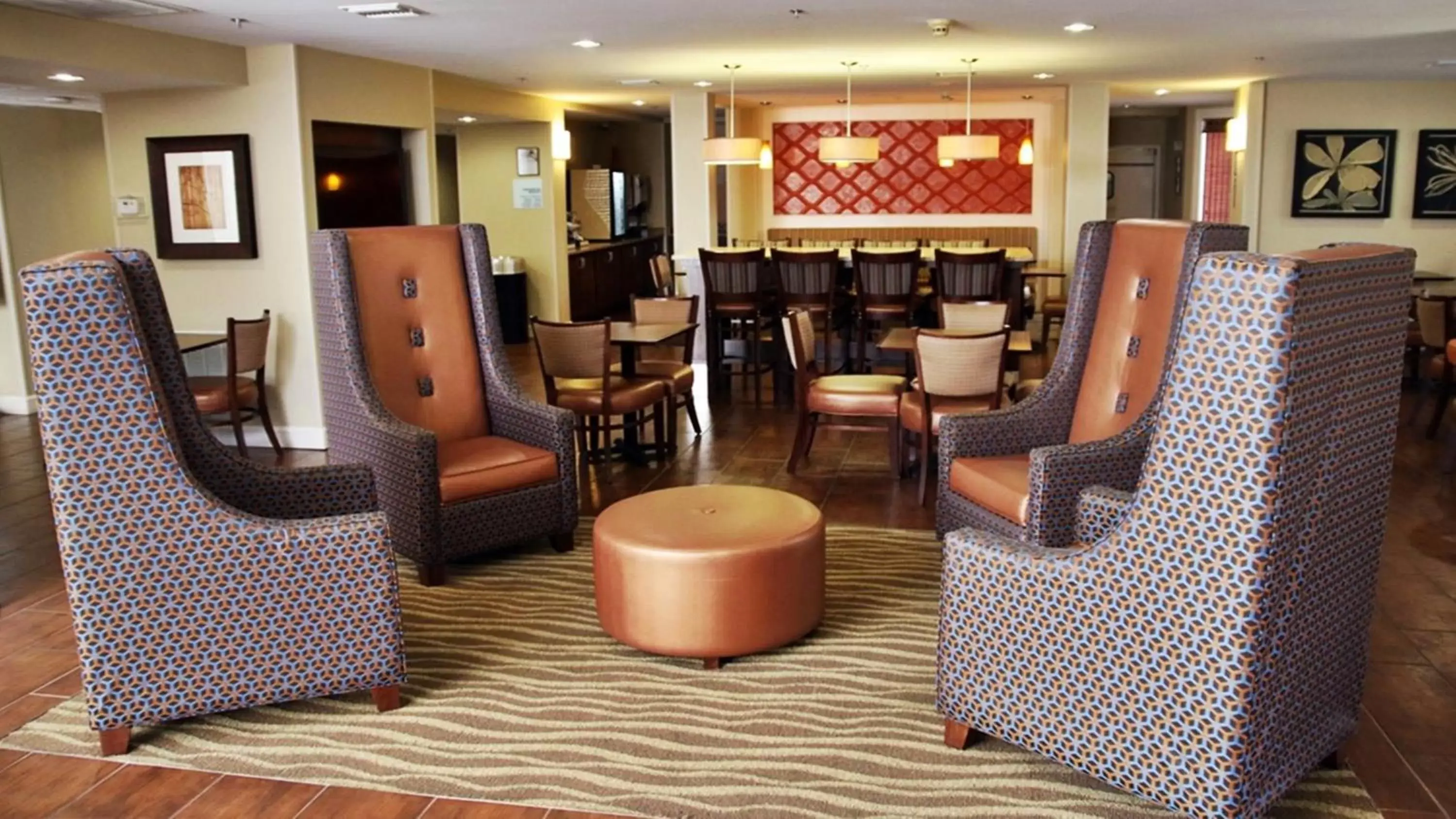 Lobby or reception in Holiday Inn Express Tifton, an IHG Hotel