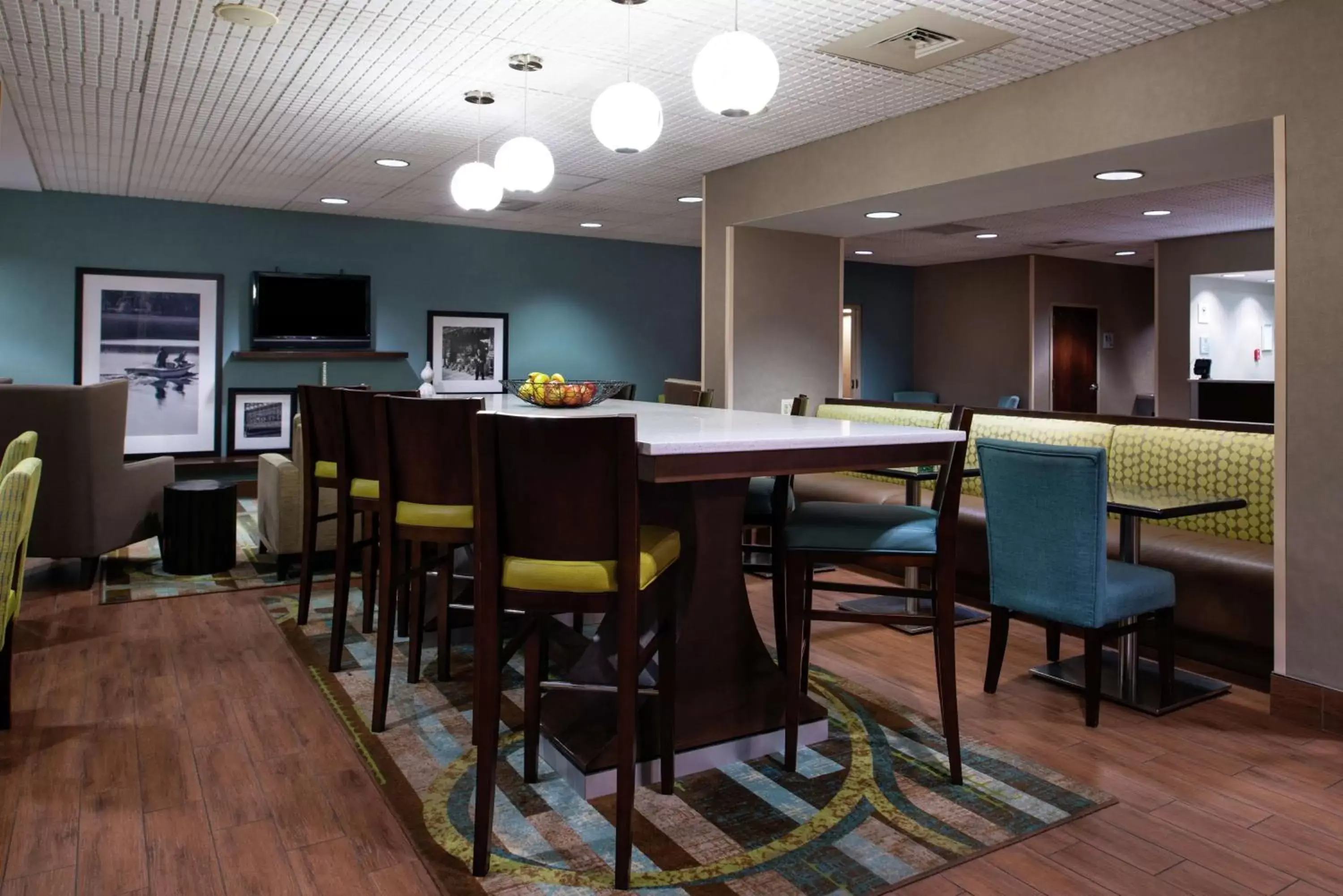 Breakfast, Restaurant/Places to Eat in Hampton Inn Florence Midtown