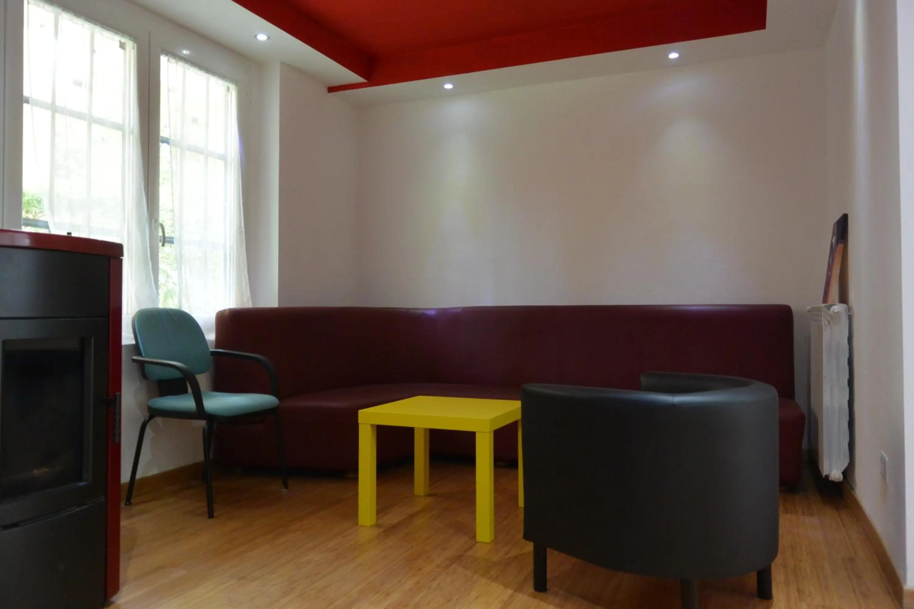 Living room in Pavia Ostello