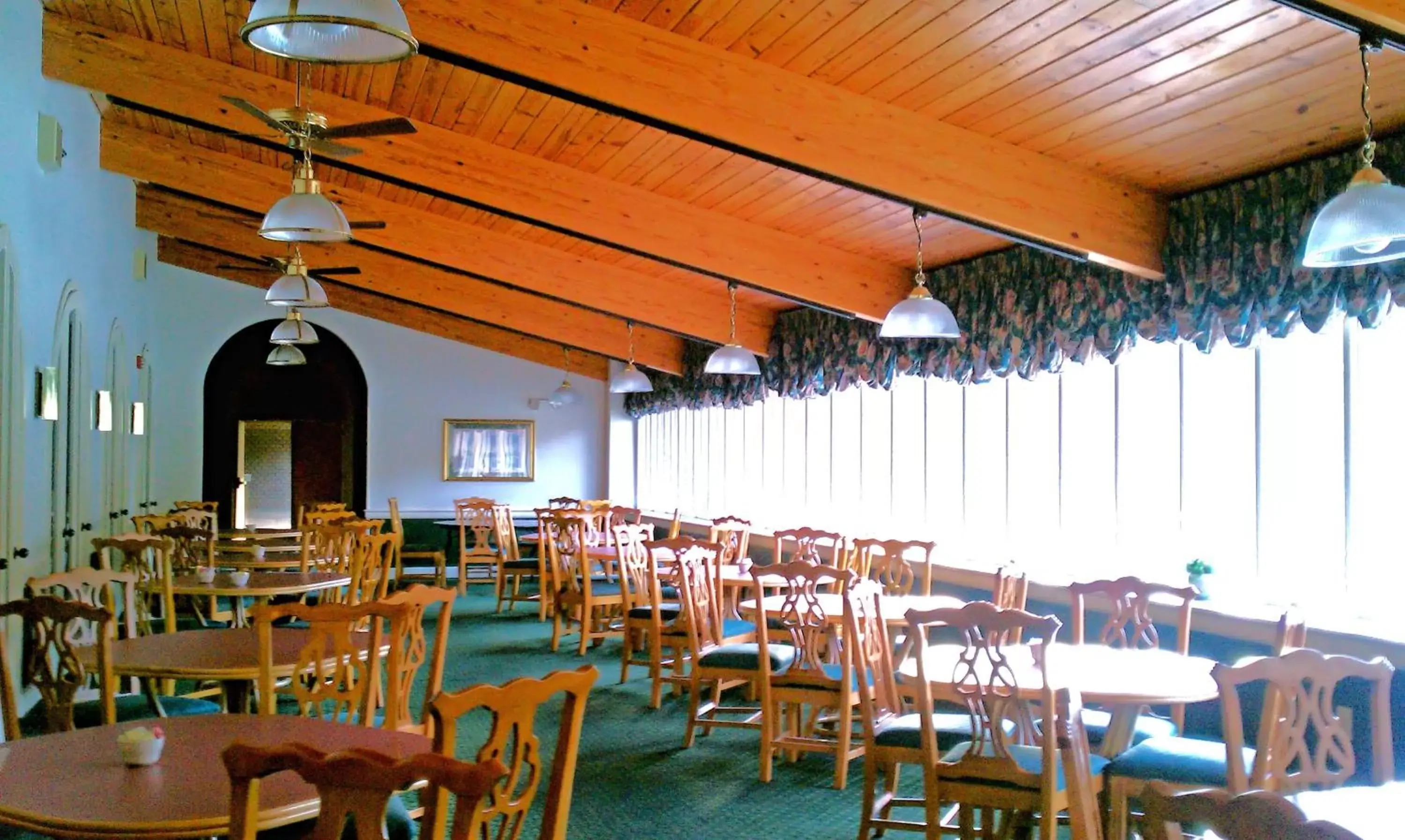 Restaurant/Places to Eat in Days Inn & Conf Center by Wyndham Southern Pines Pinehurst