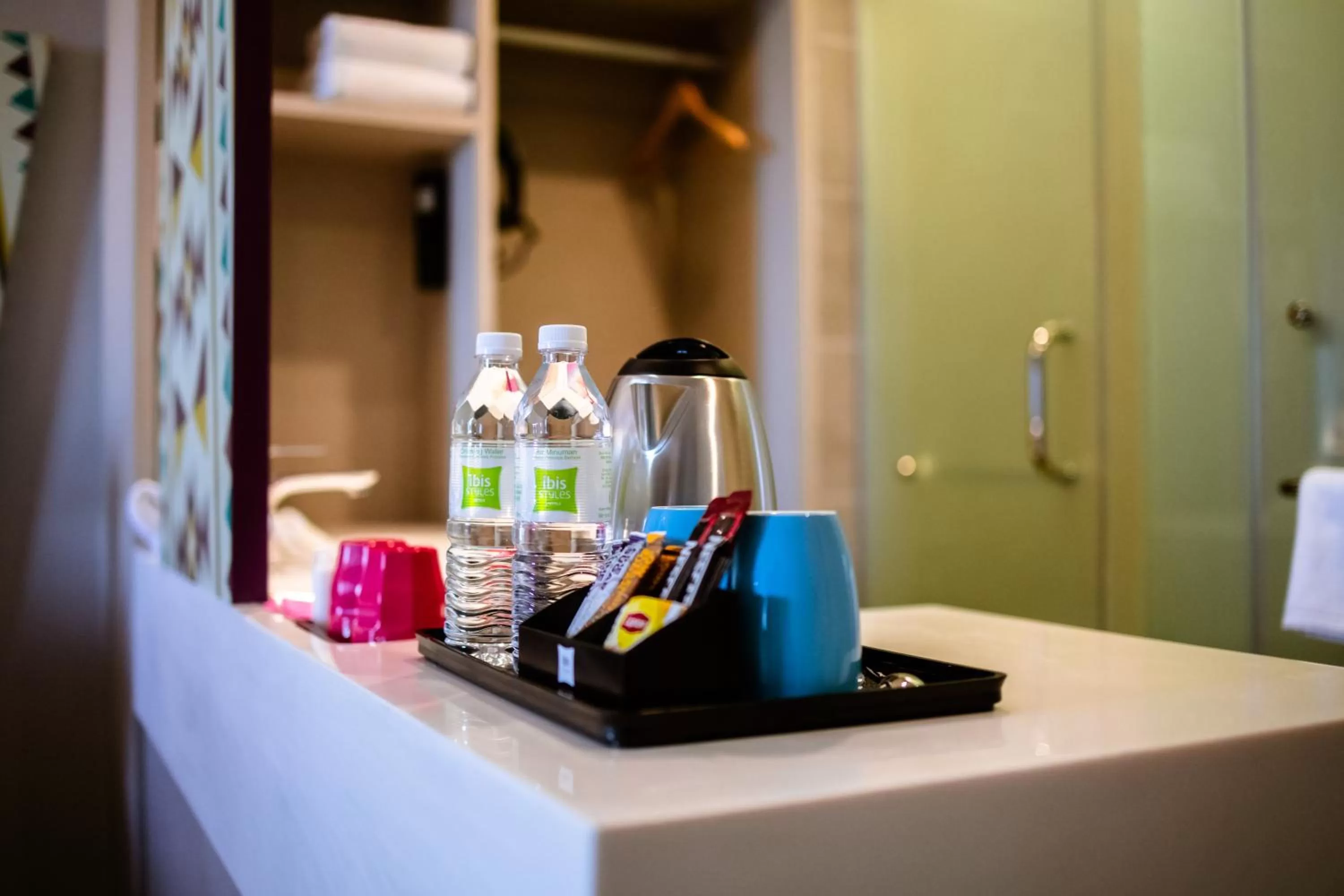Kitchen or kitchenette in ibis Styles Kota Bharu