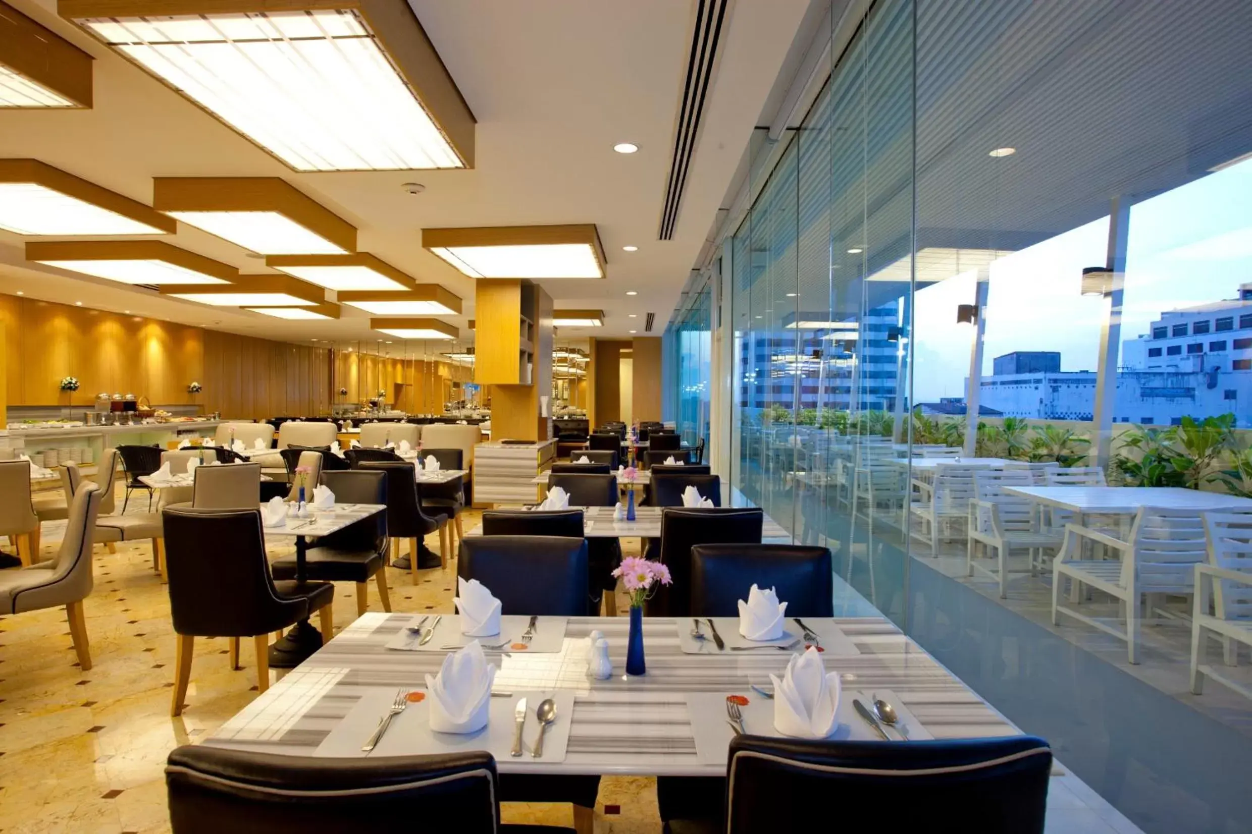 Restaurant/places to eat in Centara Hotel Hat Yai Restaurant/places to eat in Centara Hotel Hat Yai