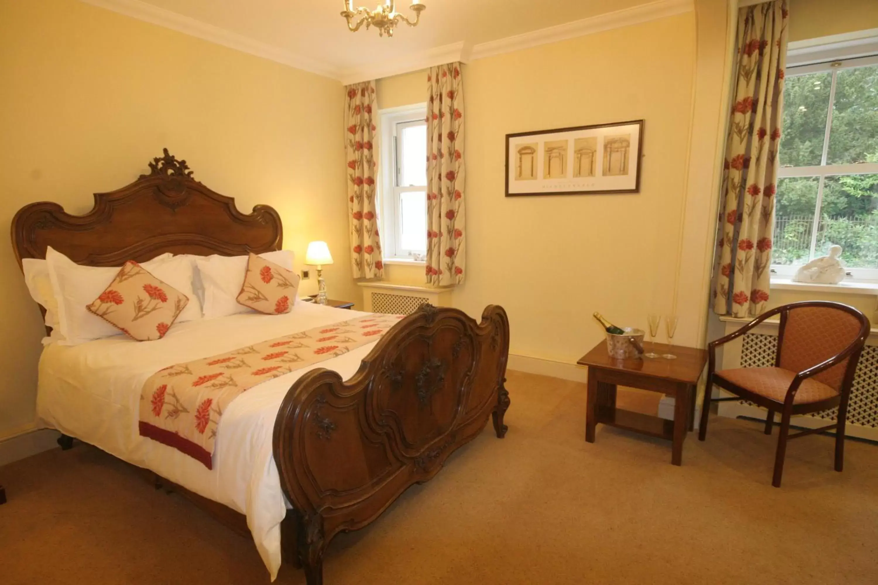 Bed in The Malvern Hills Hotel