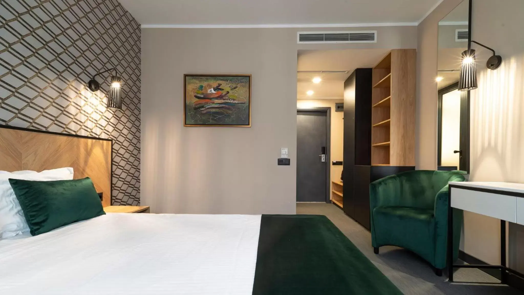 Bed in Vitosha Park Hotel - Free Pool & Parking Bed in Vitosha Park Hotel - Free Pool & Parking