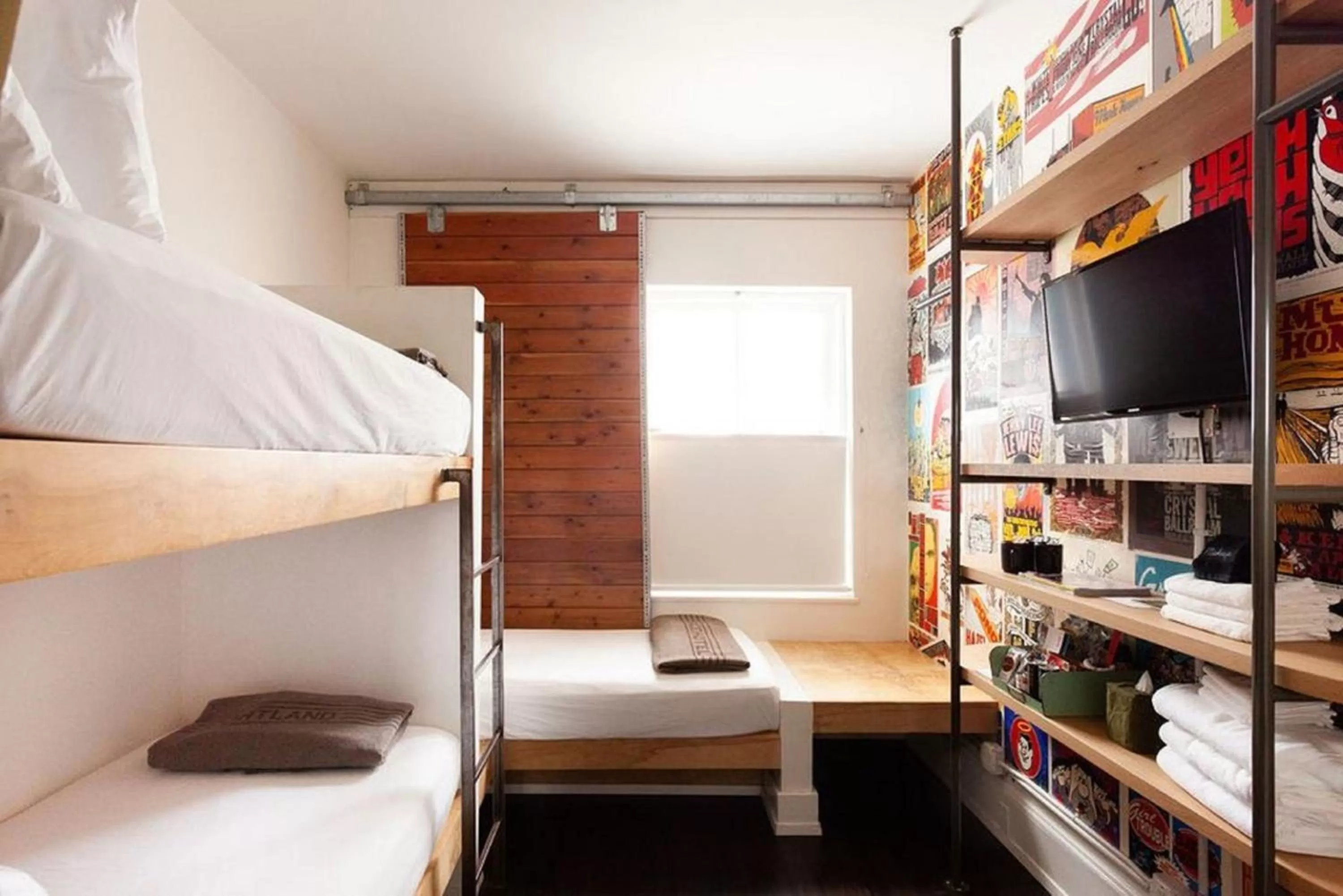 Triple Room with Shared Bathroom in Ace Hotel Portland