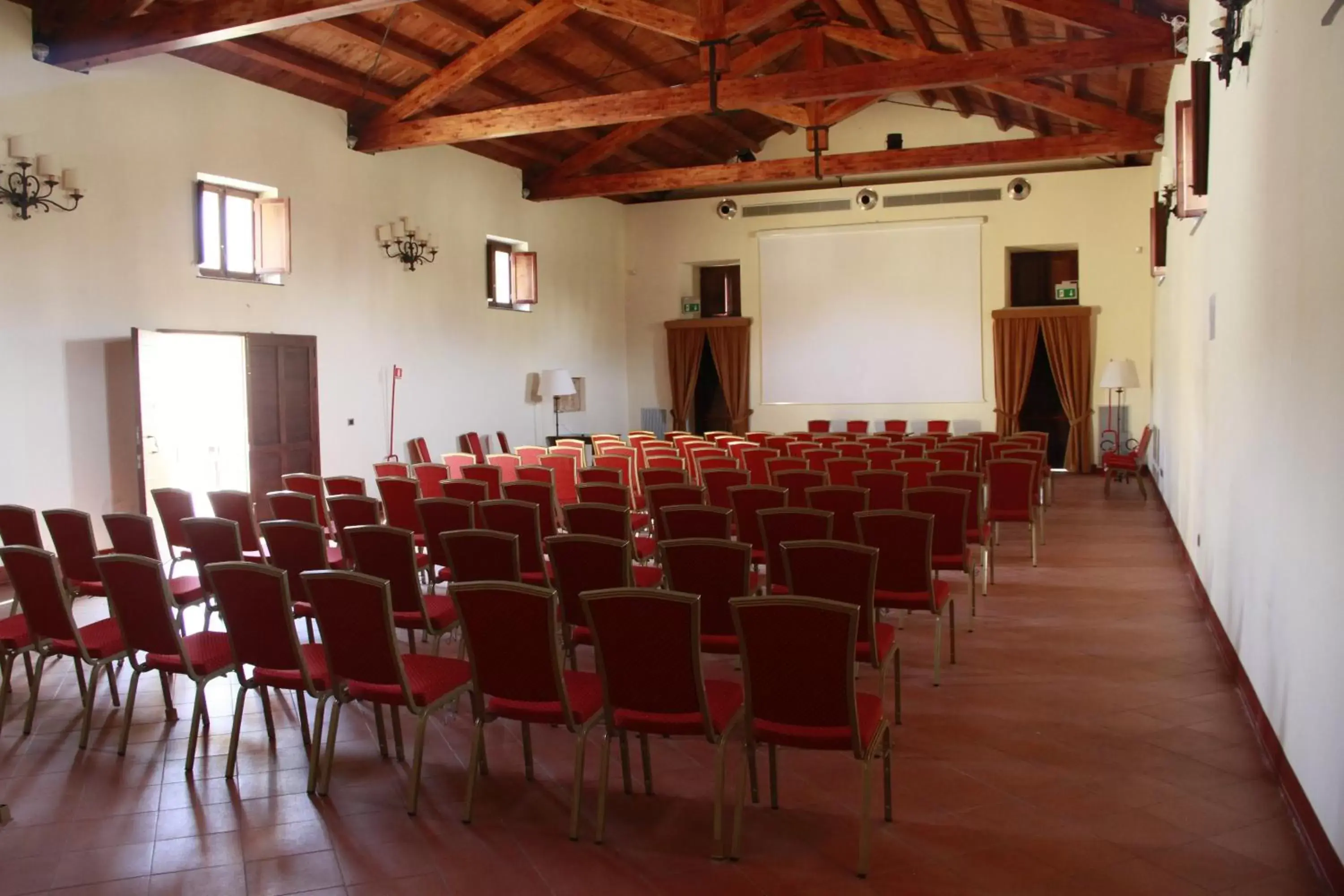 Business facilities in Hotel Villa Lampedusa