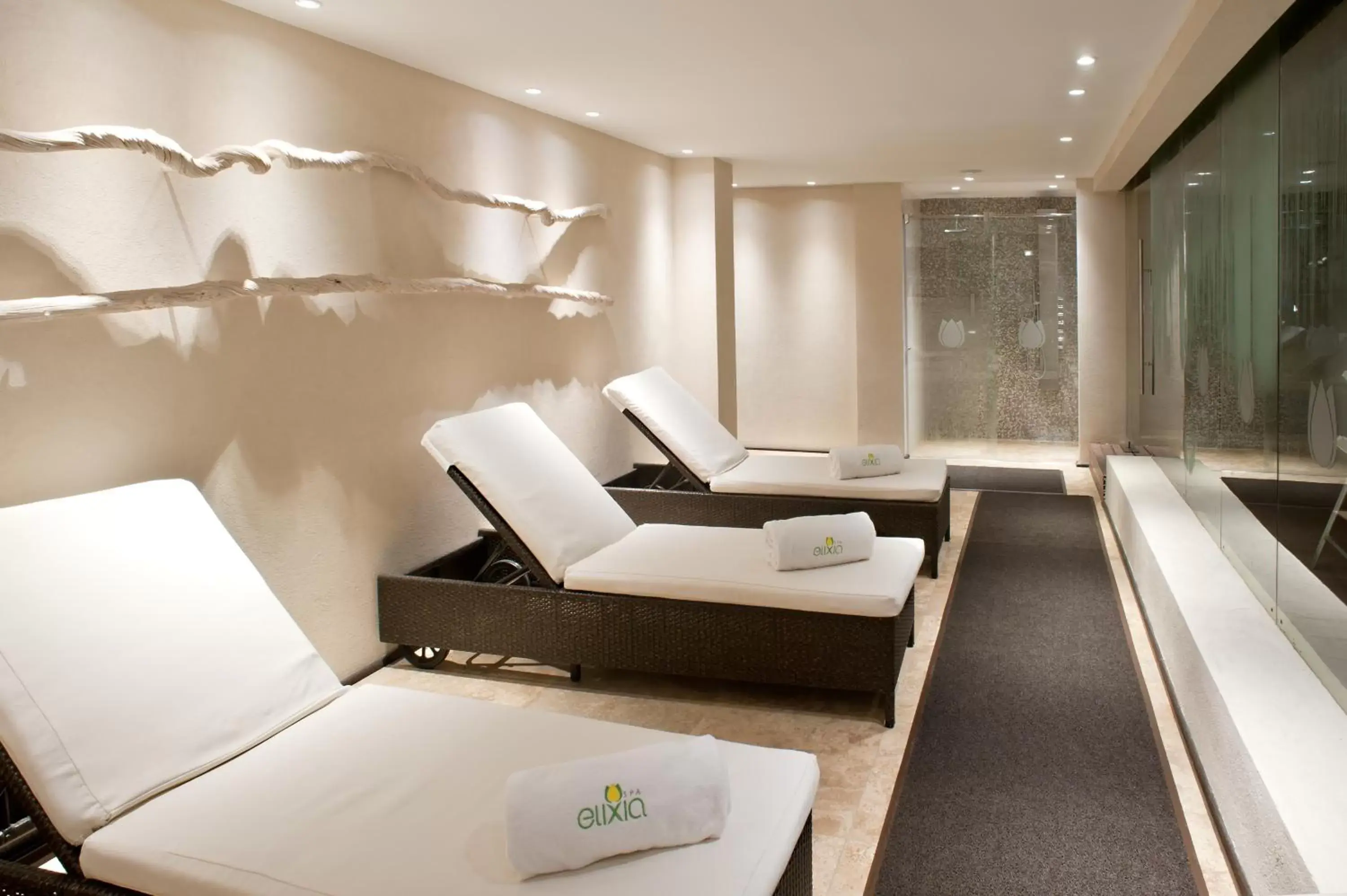 Spa and wellness centre/facilities in Casa Dann Carlton Hotel & SPA