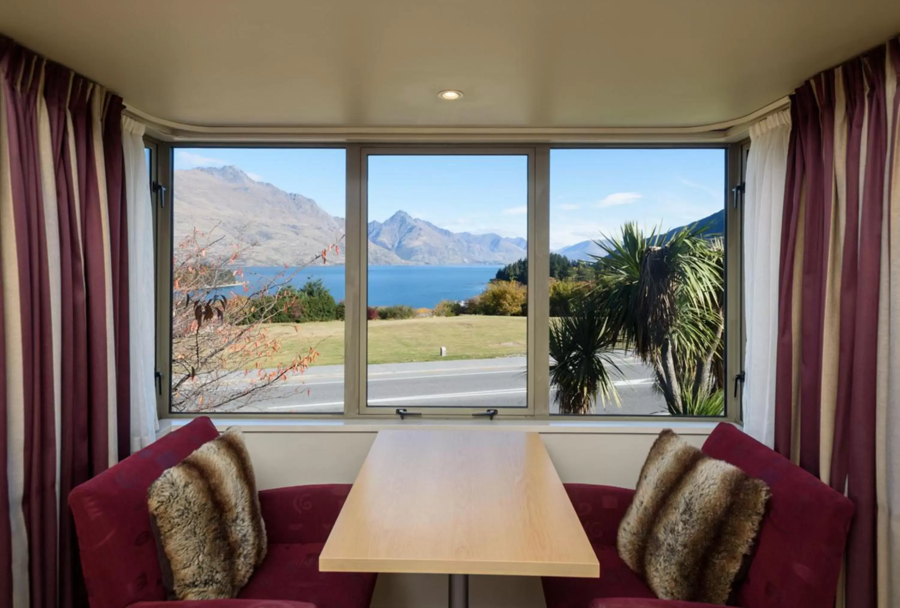 View (from property/room), Mountain View in Queenstown Motel Apartments