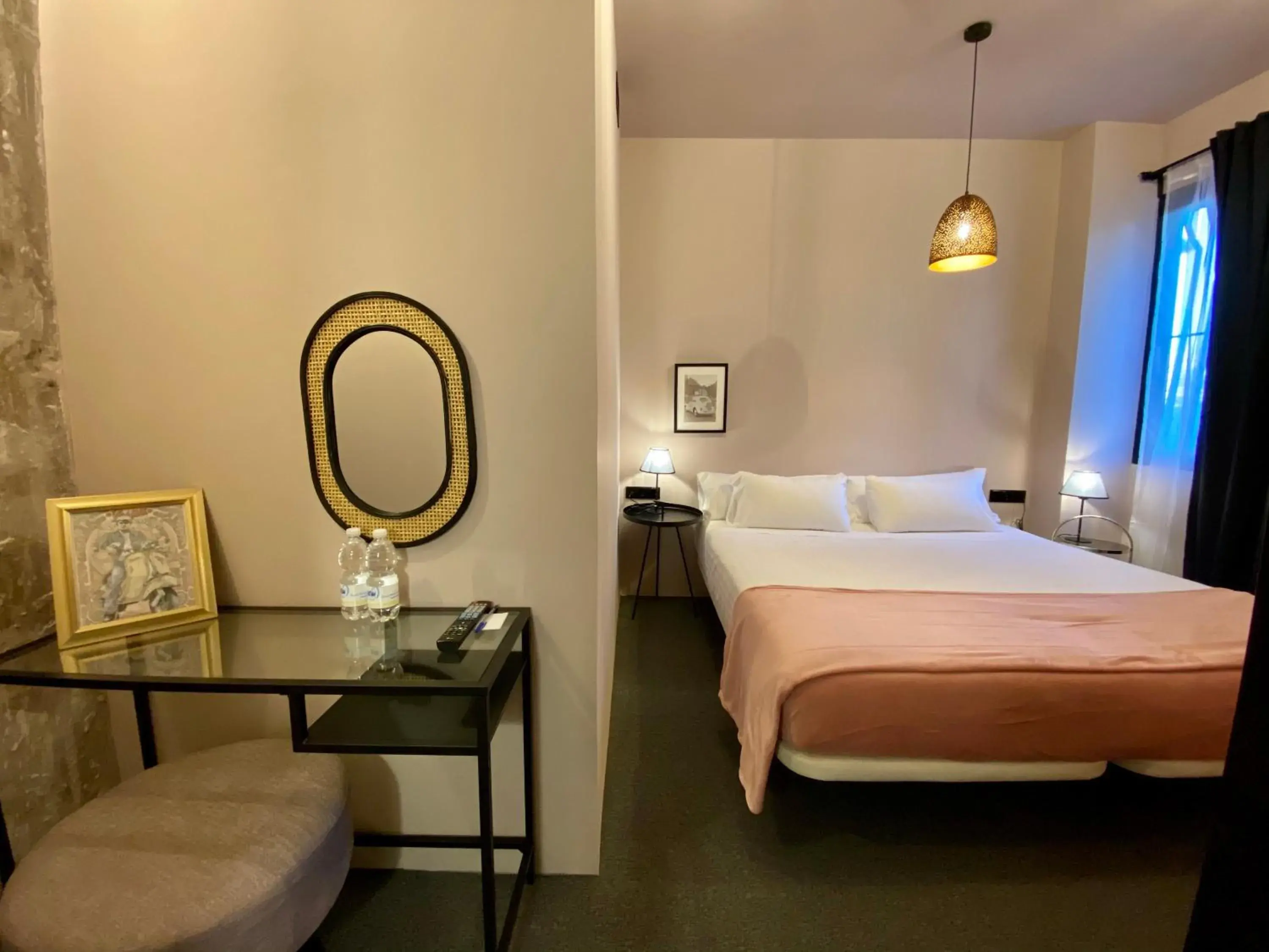 Bedroom, Bed in HoGraFic hotel boutique