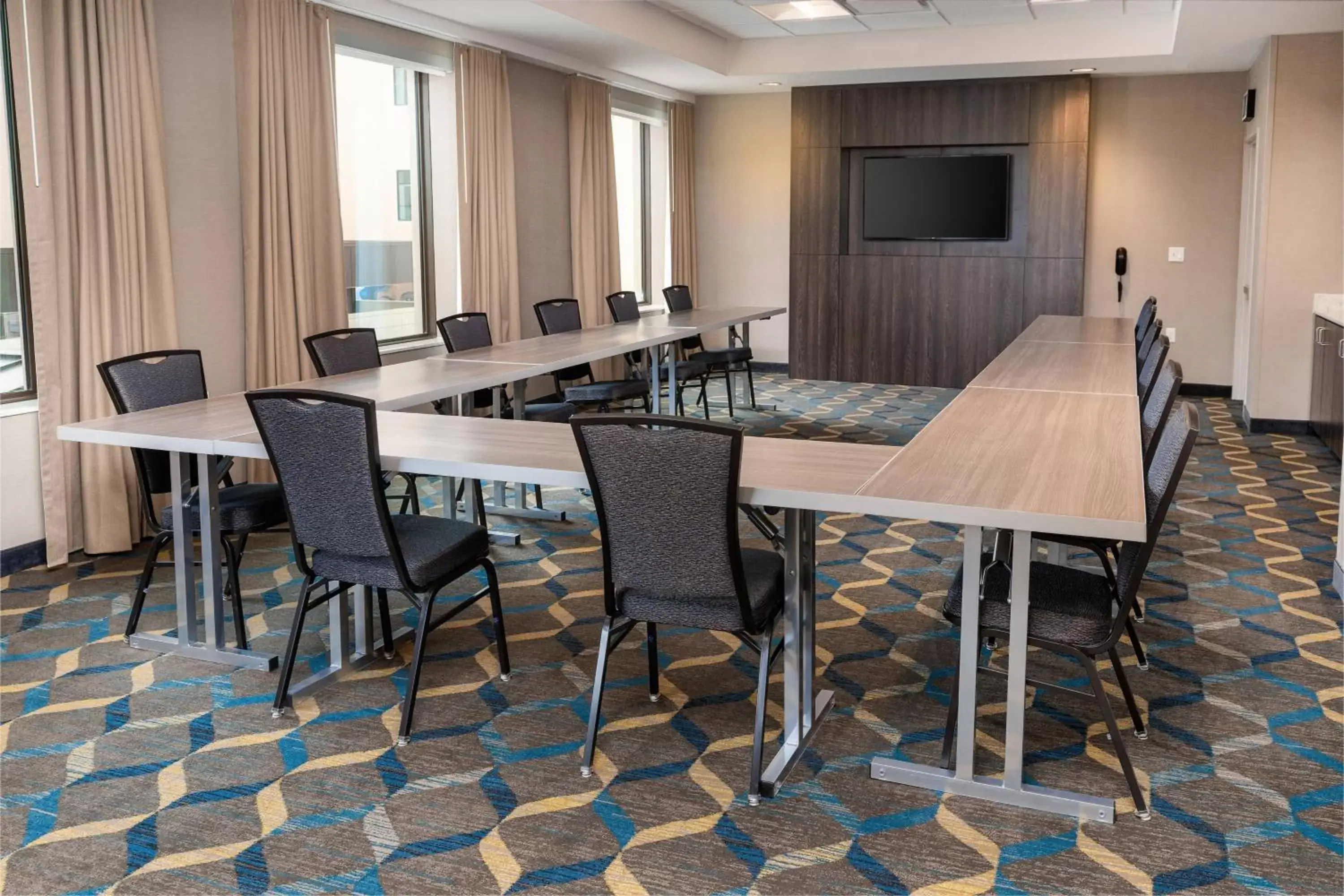 Meeting/conference room in Residence Inn by Marriott Grand Rapids Downtown