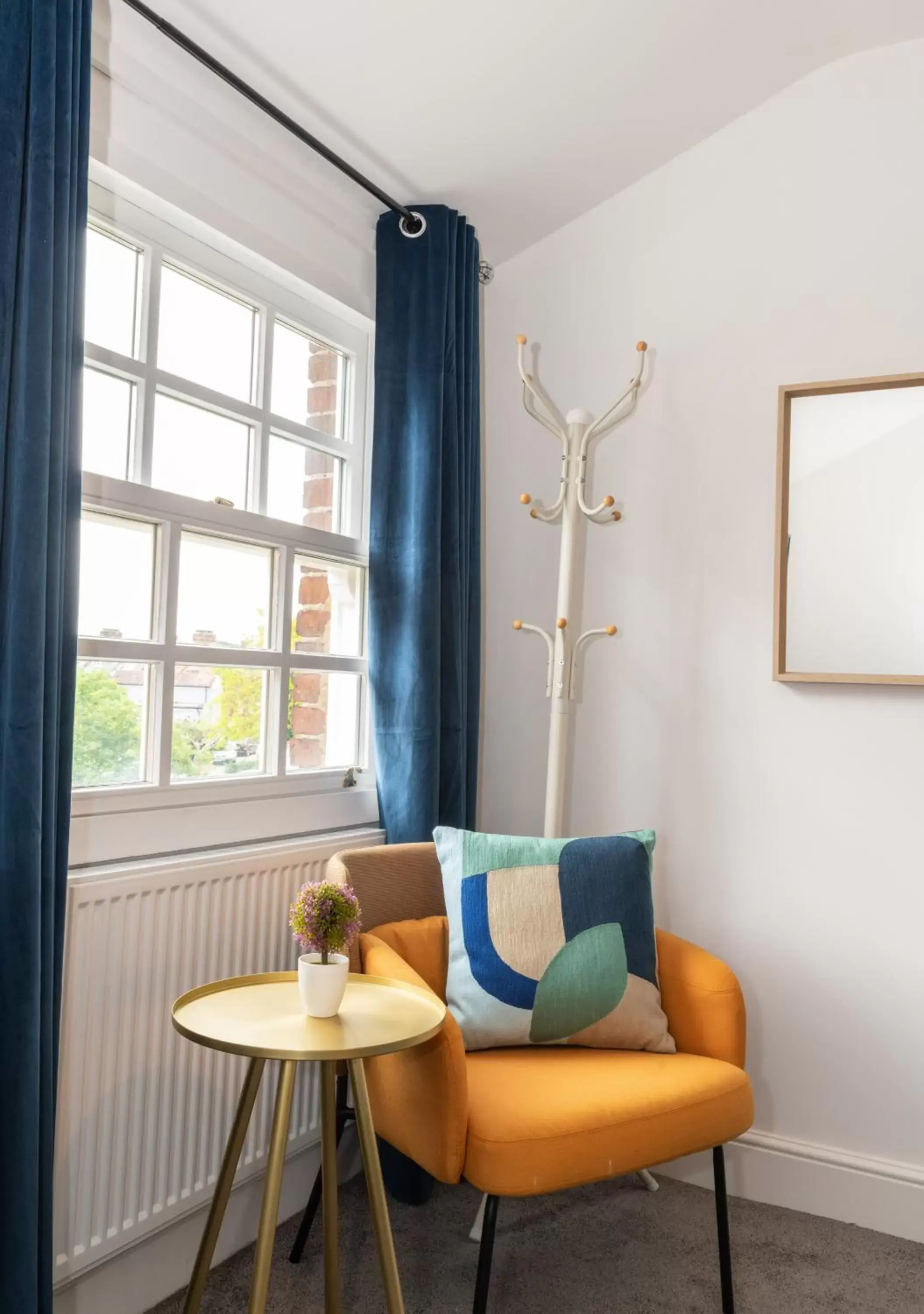 Bedroom, Seating Area in BrickSage Rooms, King's Lynn South Gate